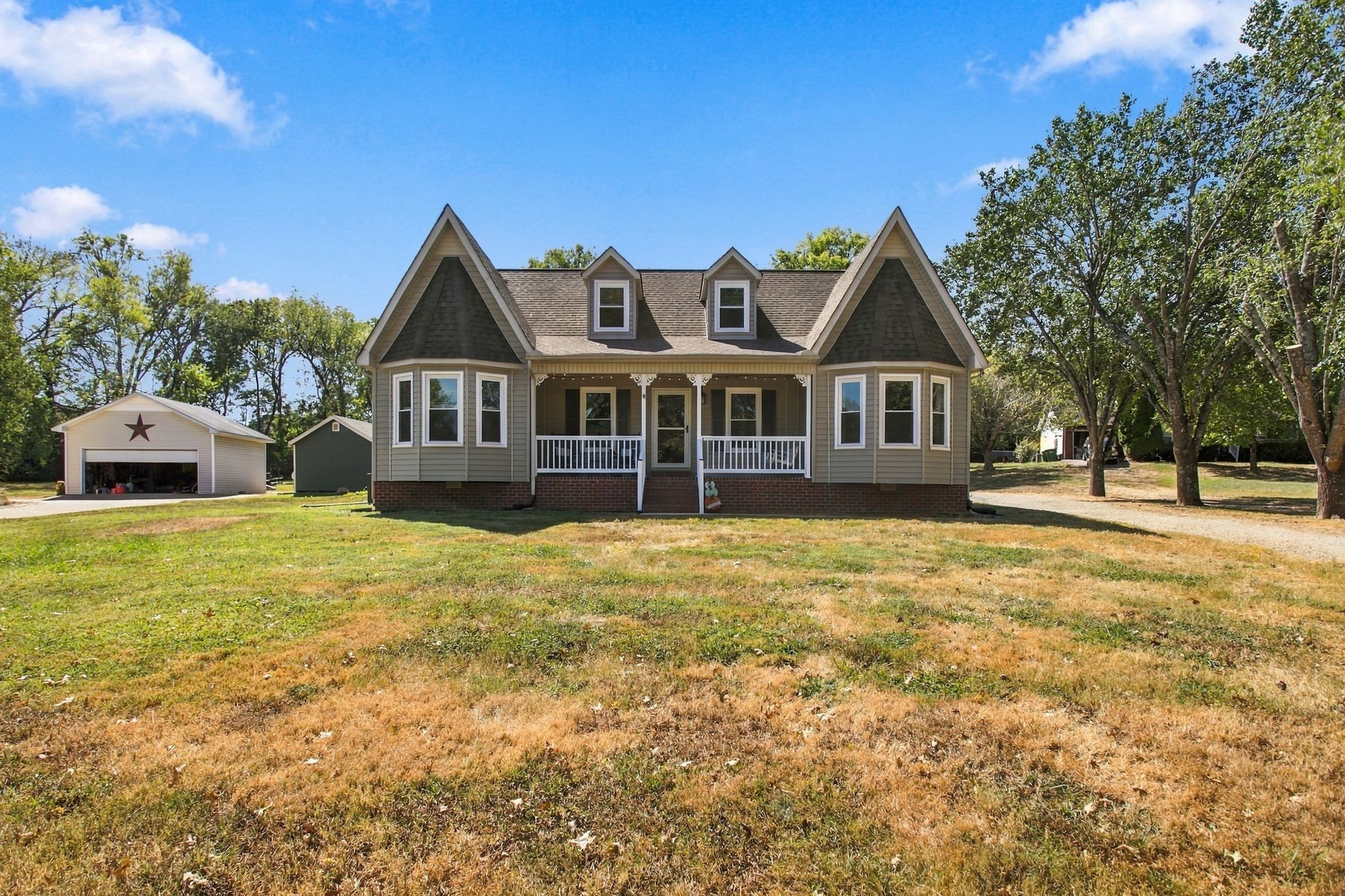 1156 Weaver Farm Ln Property Photo 1