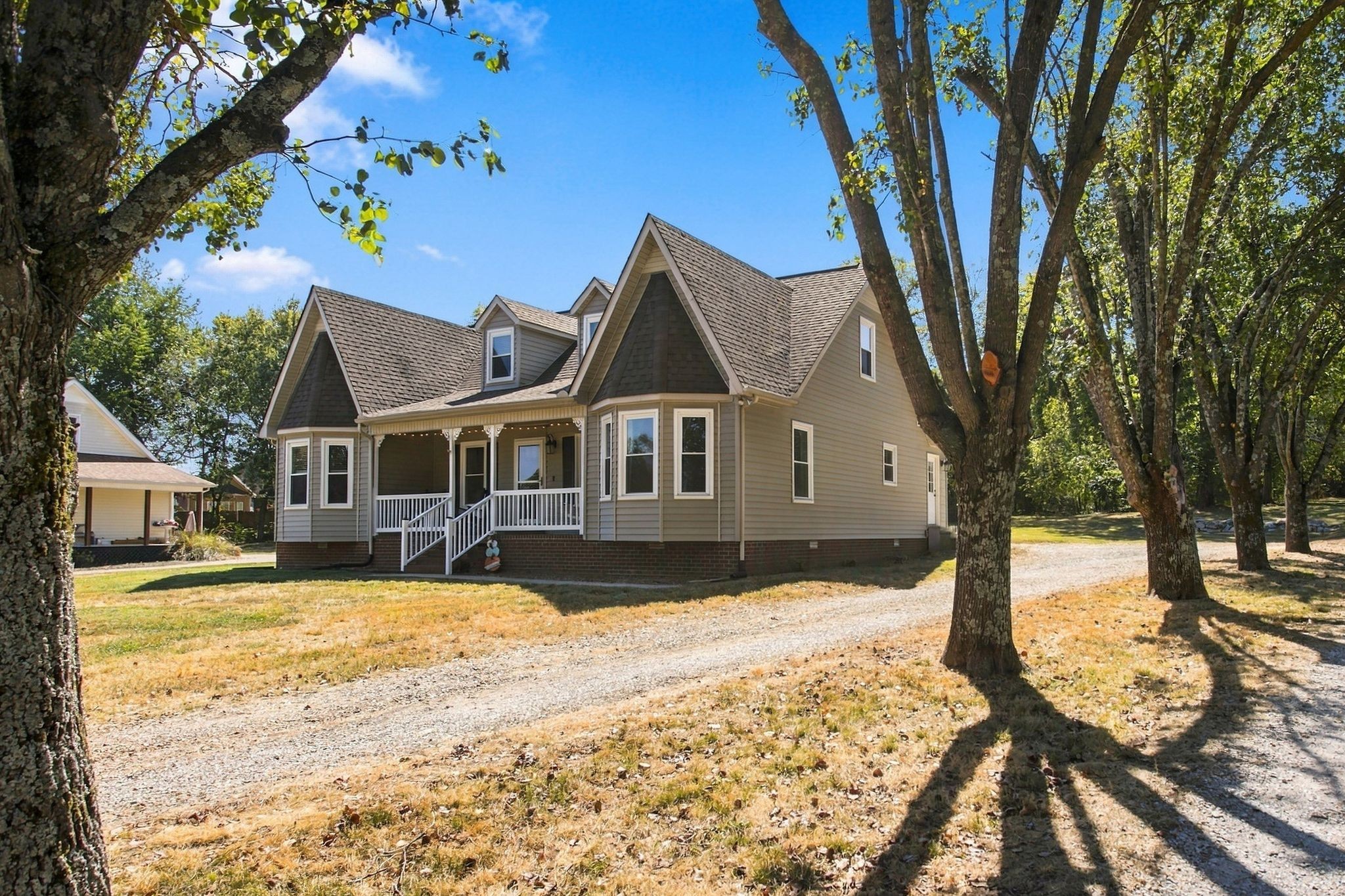 1156 Weaver Farm Ln Property Photo 3