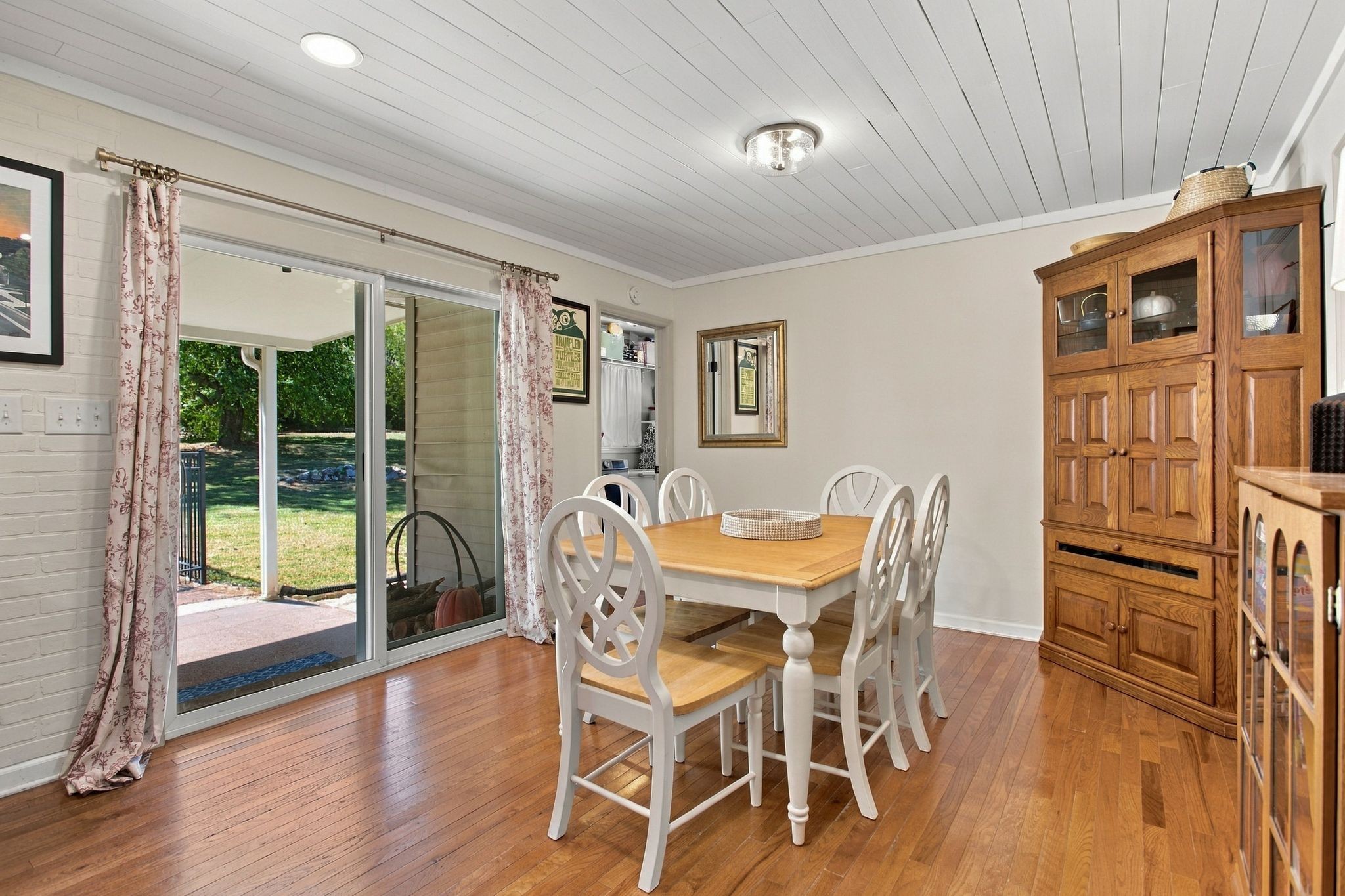 1156 Weaver Farm Ln Property Photo 14