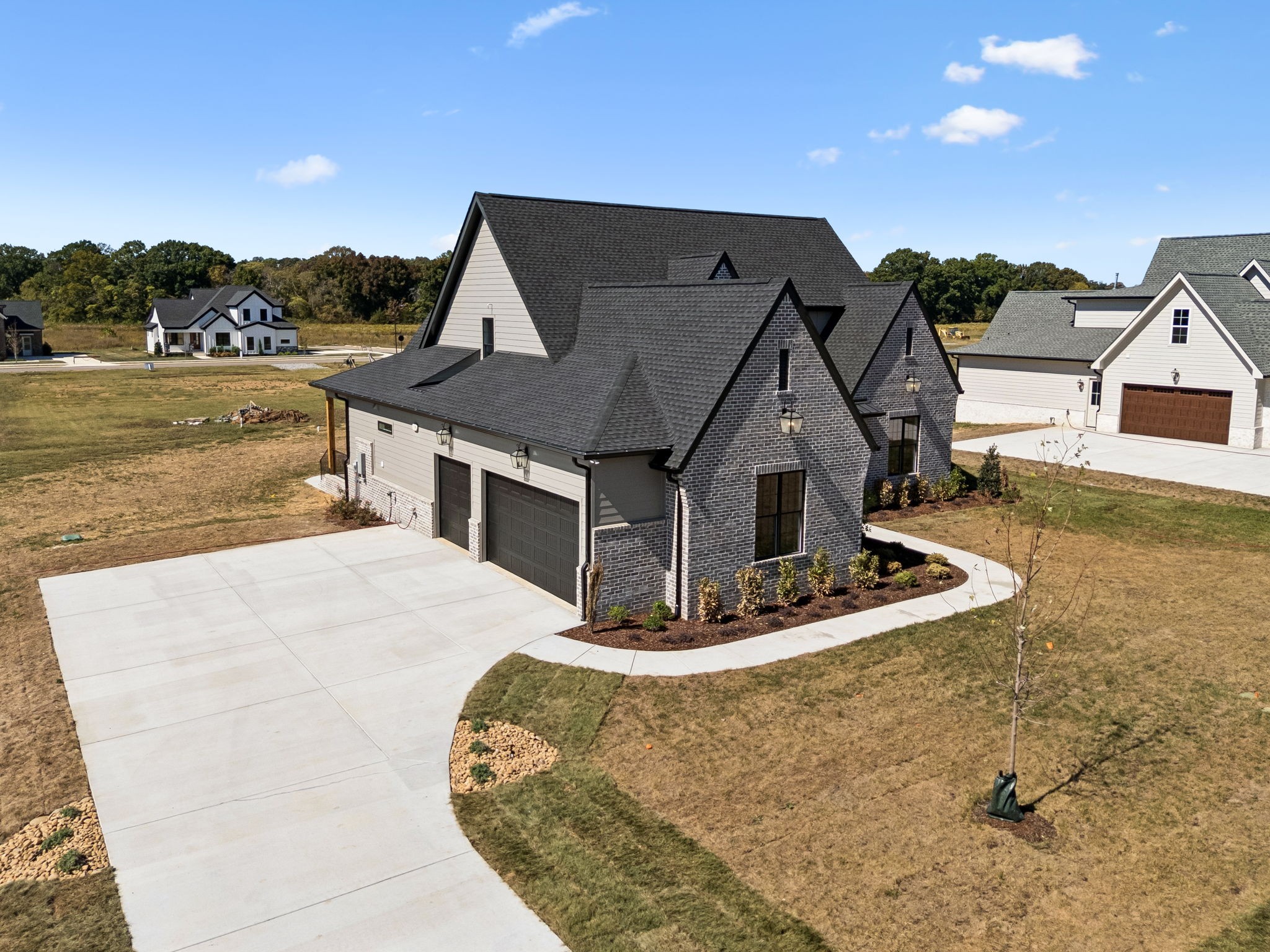 6029 Cypress Creek Rd Property Photo 4