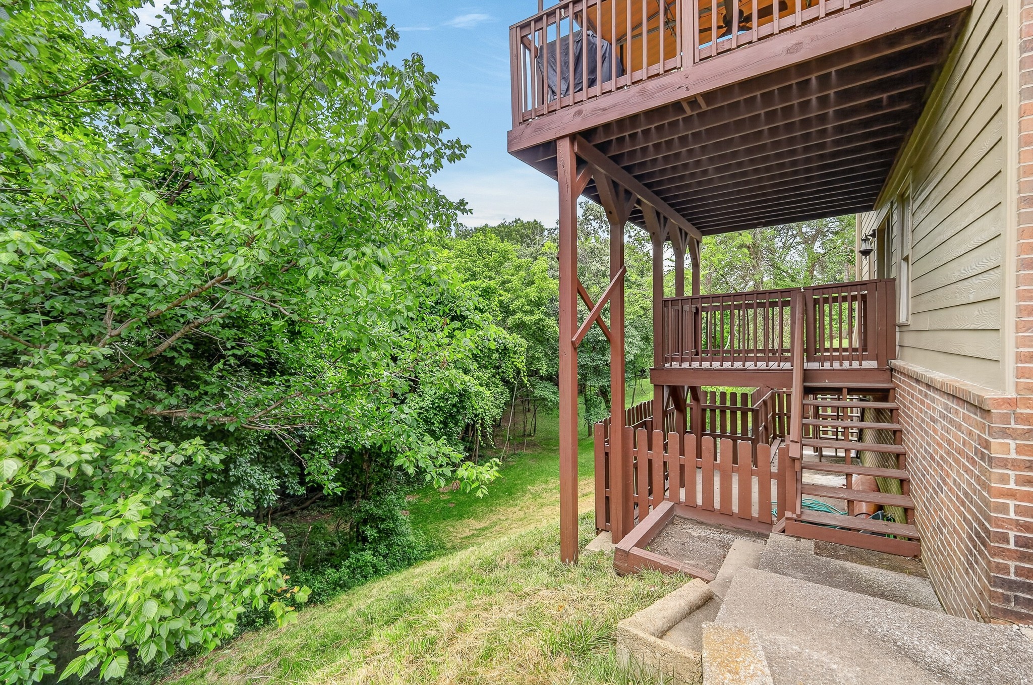 612 Eastcastle Ct Property Photo 47