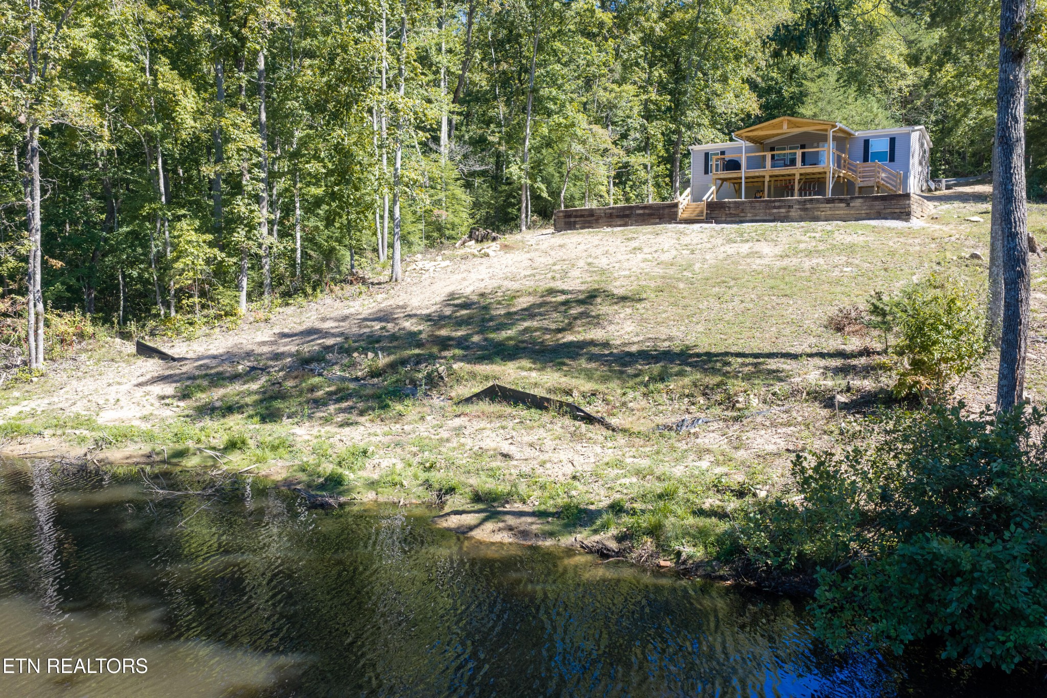 128 Indian Rock Loop Property Photo 1