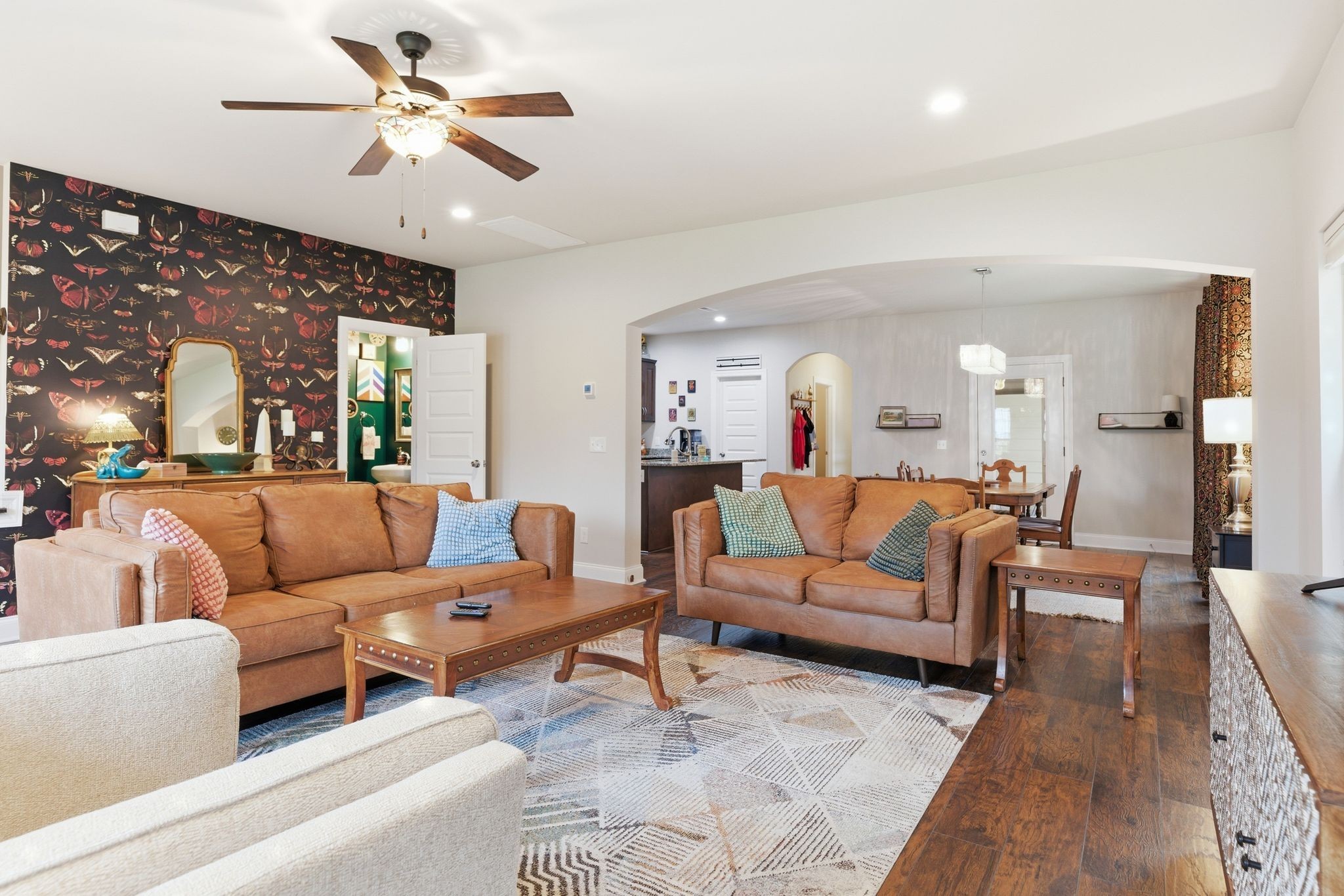 2178 Cason Ln Property Photo 3