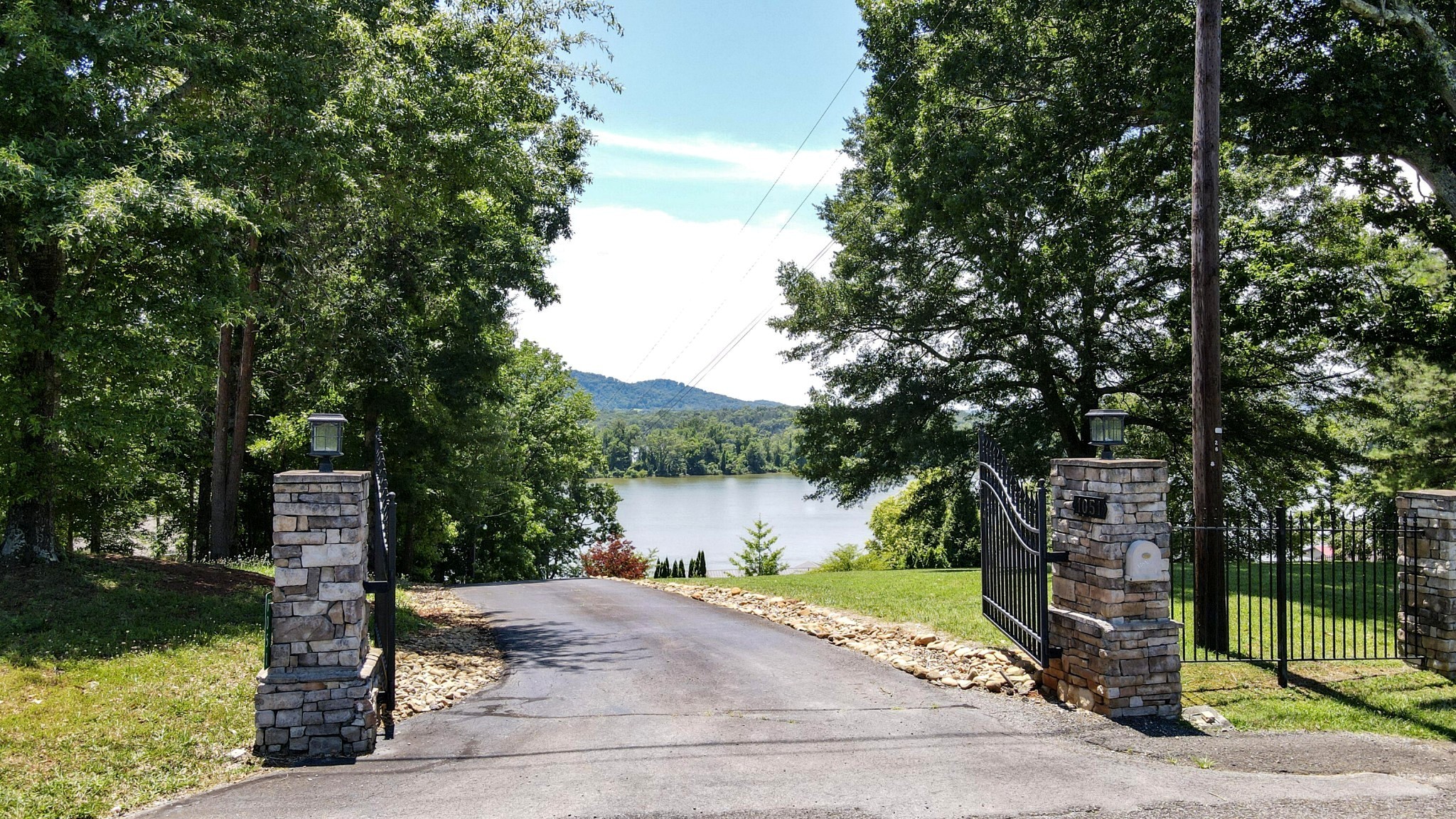 1051 Hiwassee Cir Property Photo 6