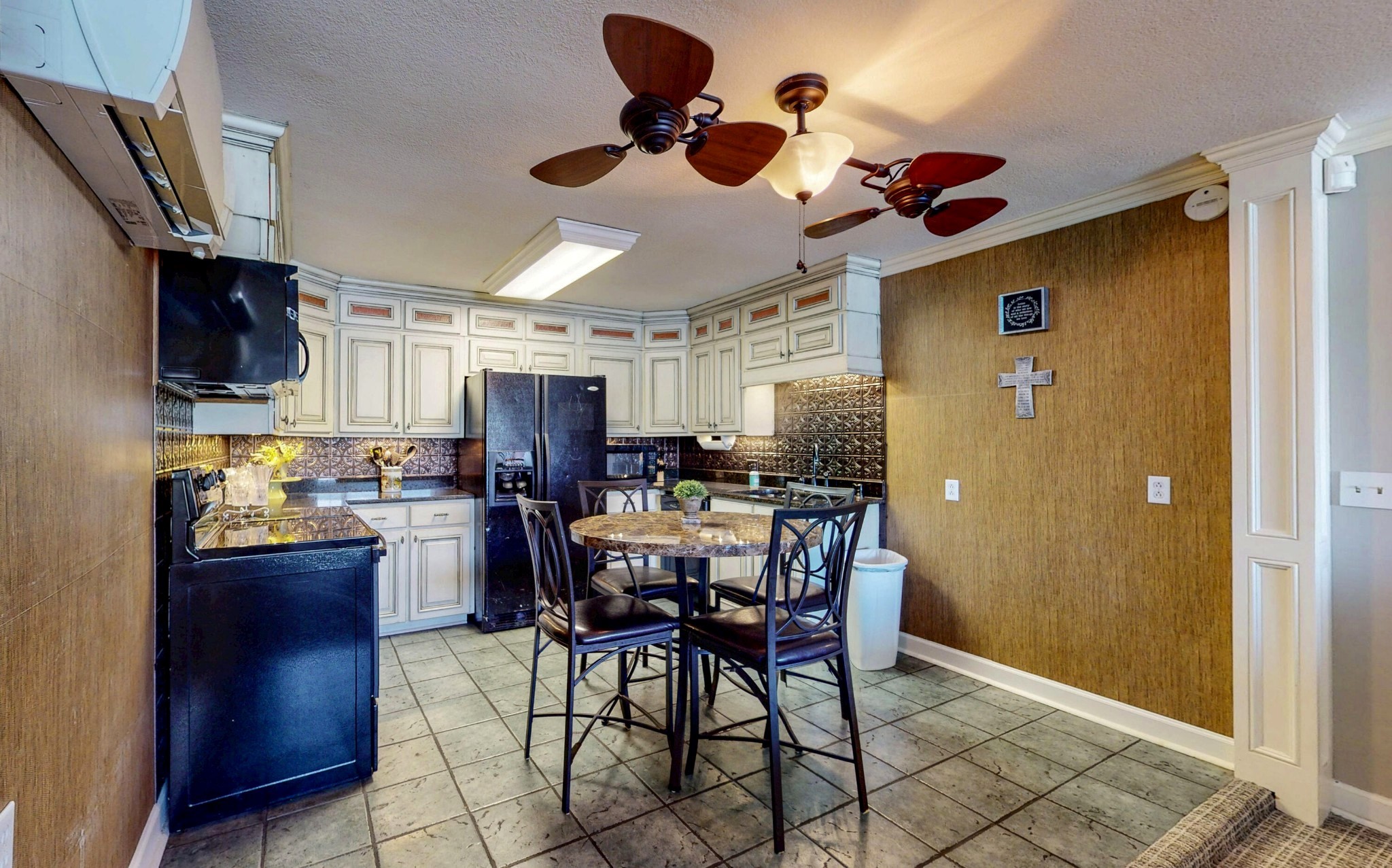 1051 Hiwassee Cir Property Photo 35