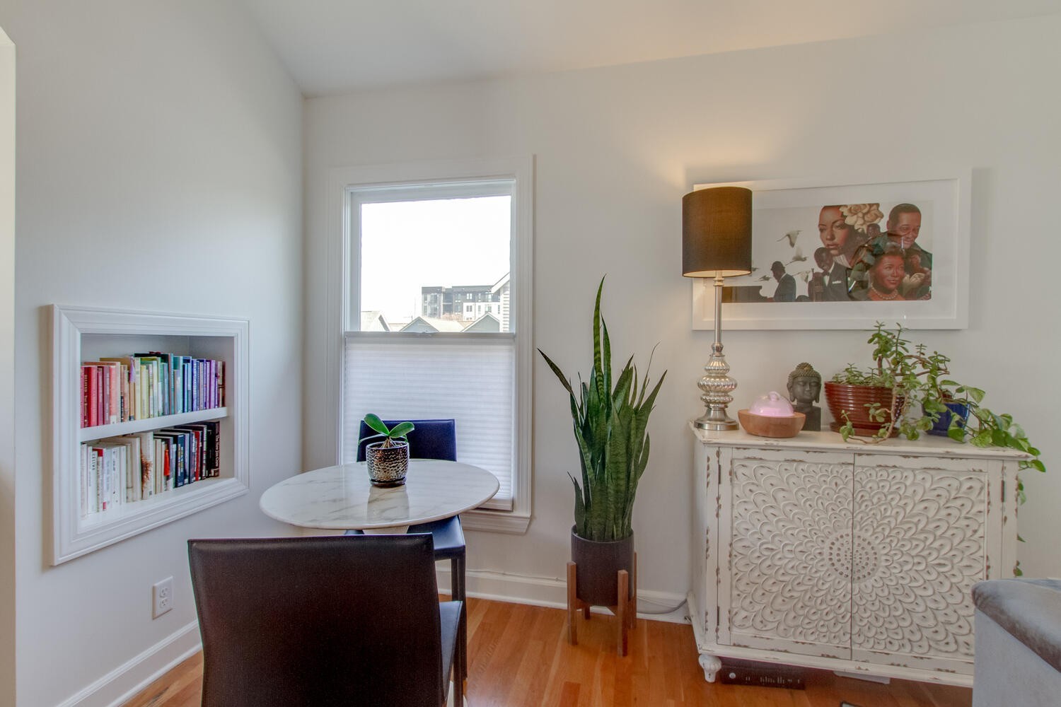 419 Van Buren St Property Photo 9