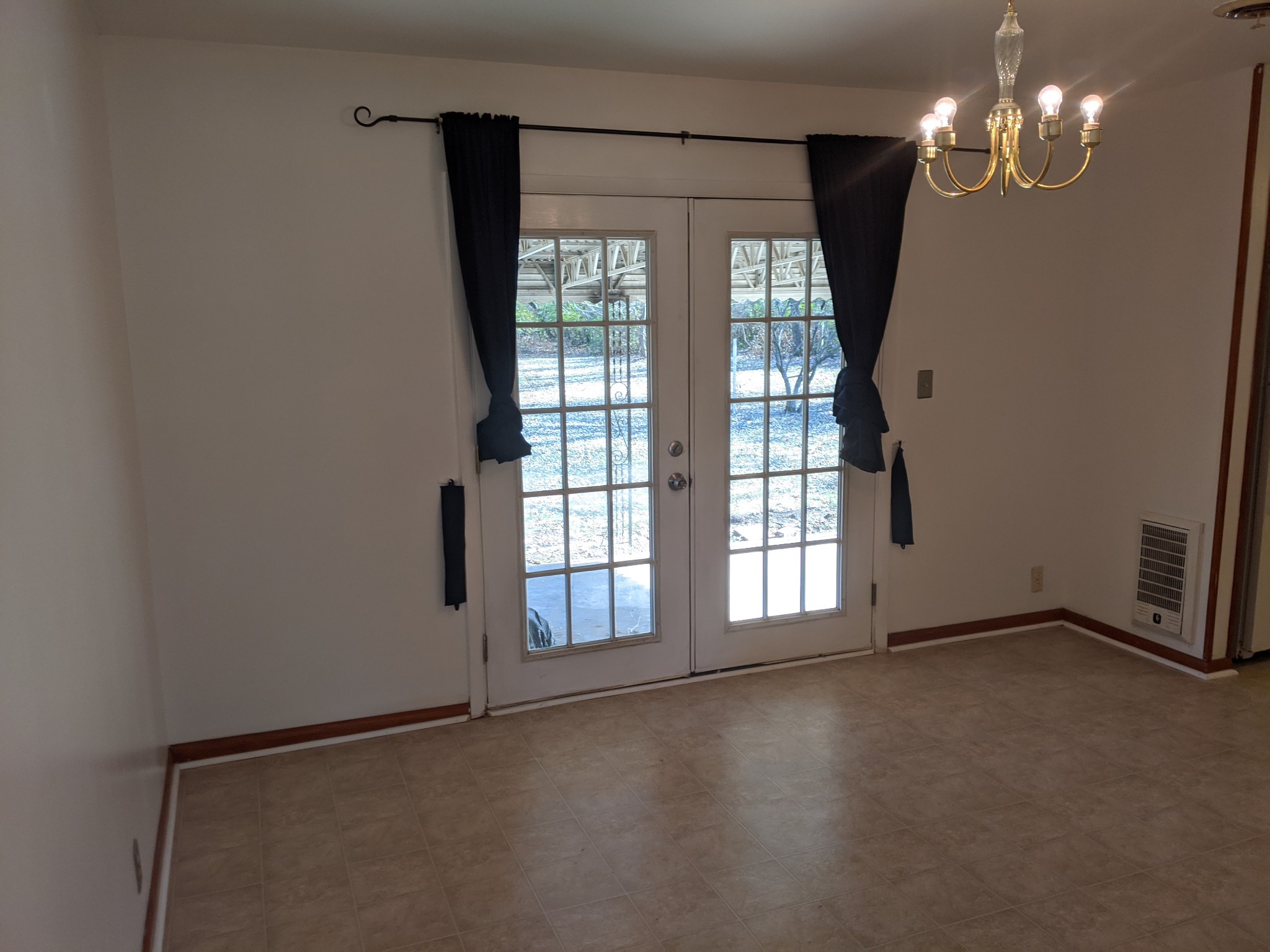 4047 Dodson Chapel Rd Property Photo 5