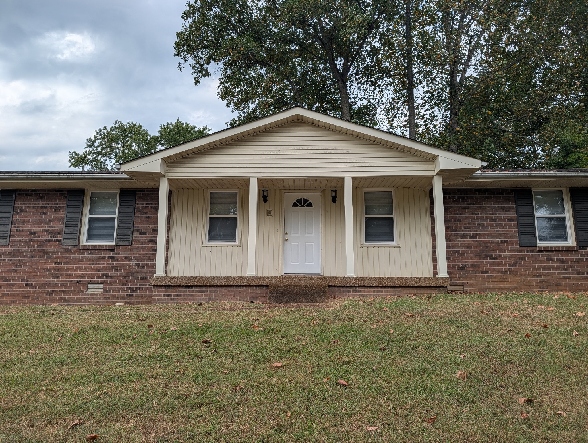 4741 Kennysaw Dr Property Photo 2