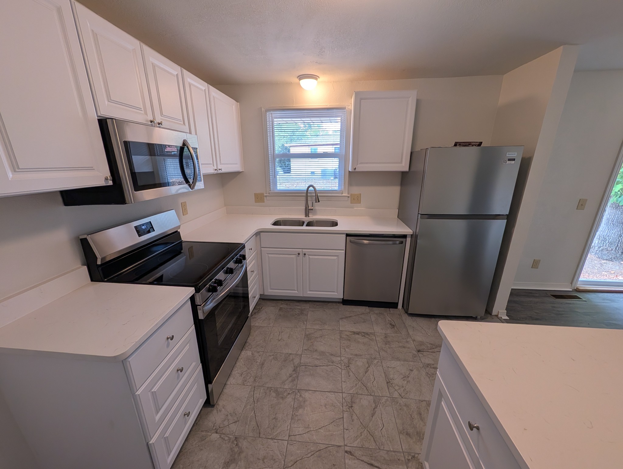 4741 Kennysaw Dr Property Photo 12