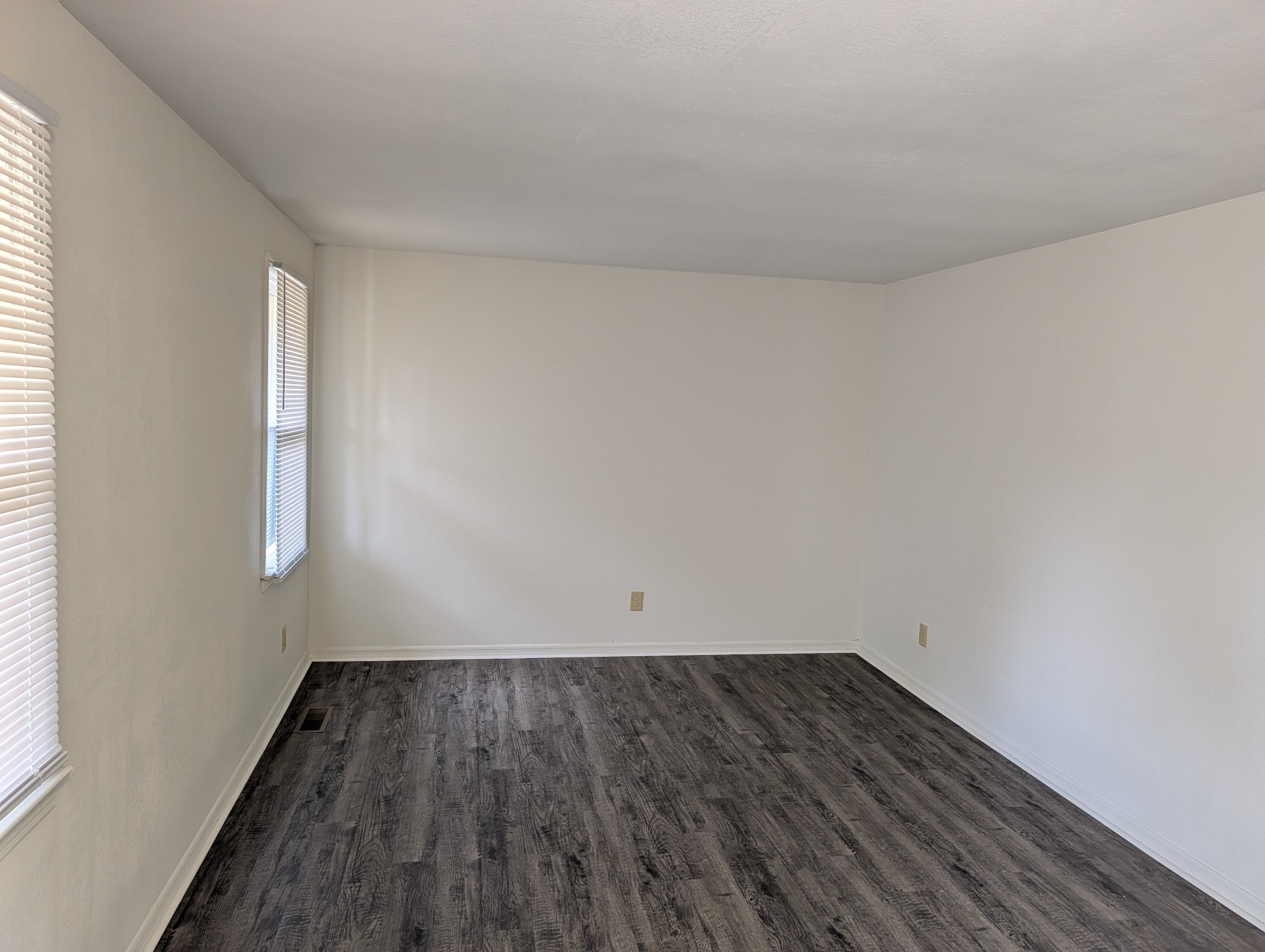 4741 Kennysaw Dr Property Photo 18