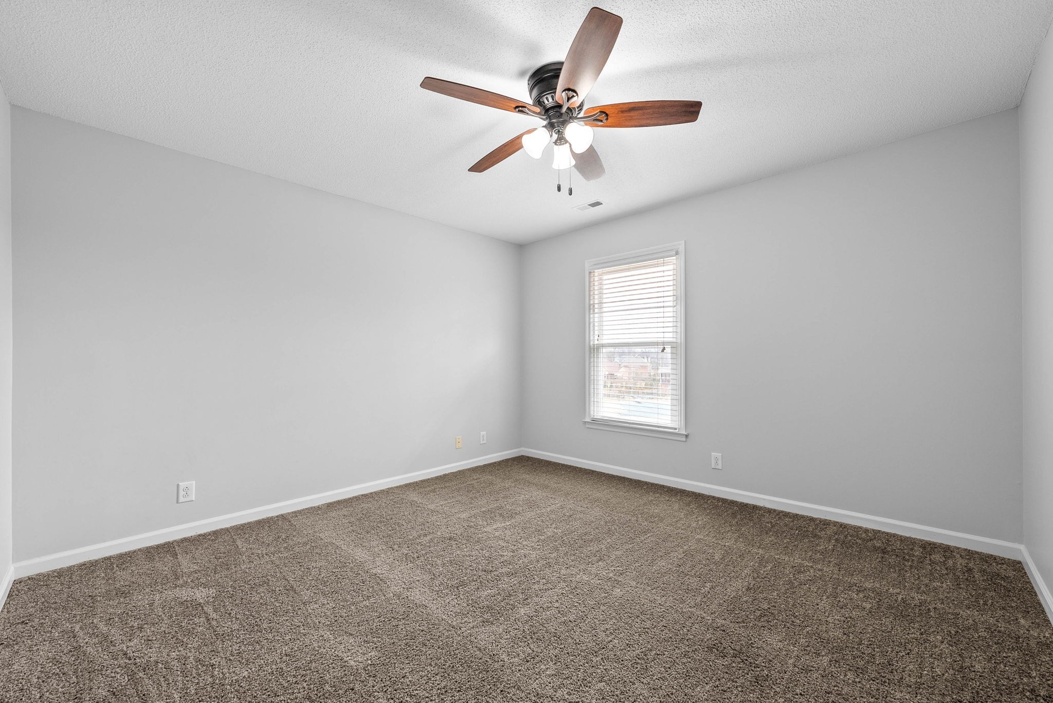 650 Potomac Dr Property Photo 28