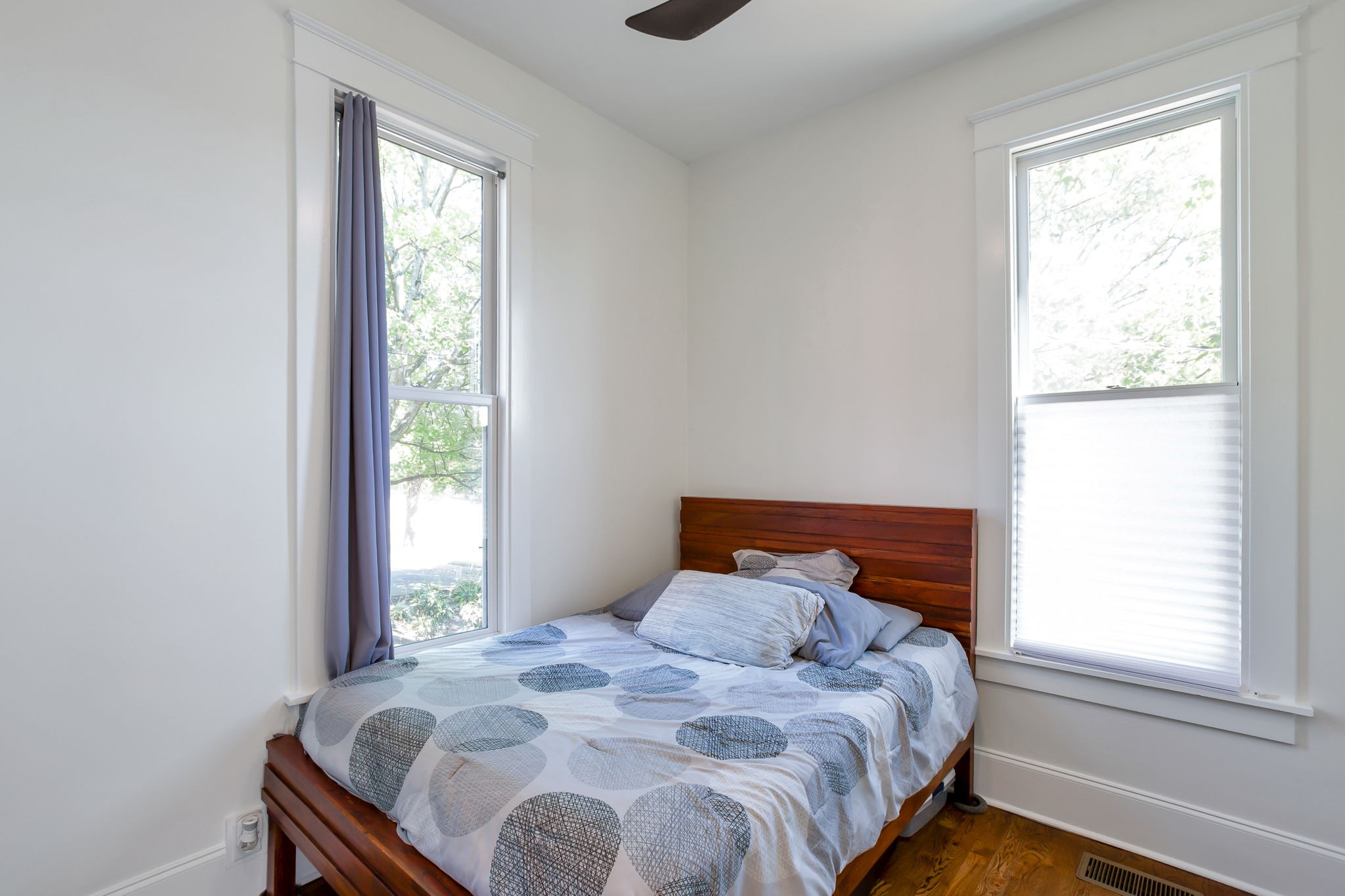 1309 Forest Ave Property Photo 12