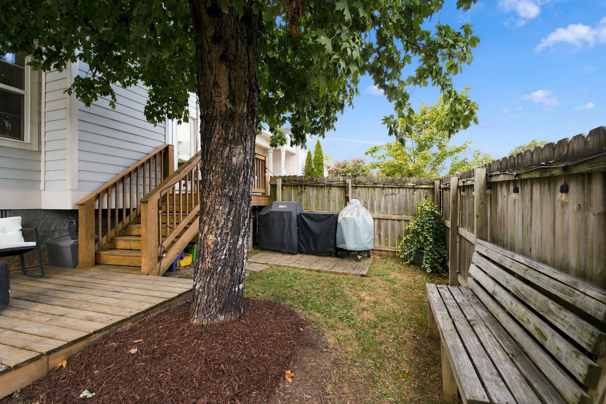 653 James Ave Property Photo 32