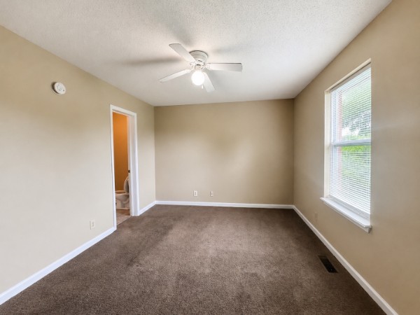 1630 Baltimore Dr Property Photo 8