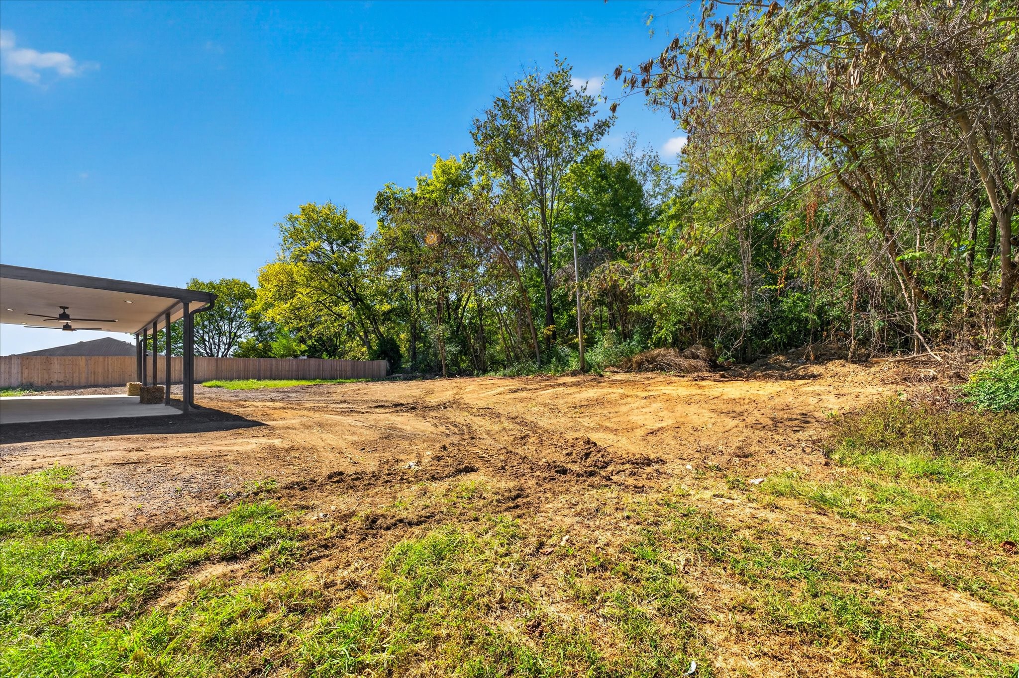 1870 Powell Rd Property Photo 35