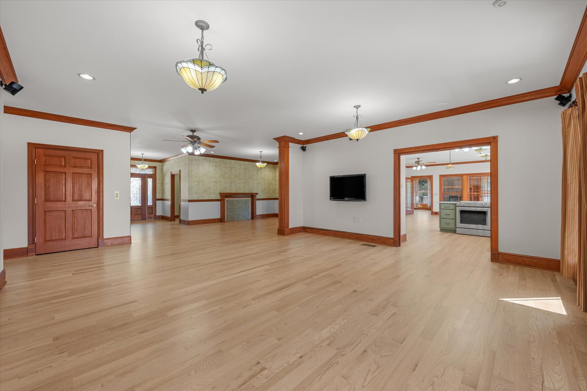 3522 Belotes Ferry Rd Property Photo 18