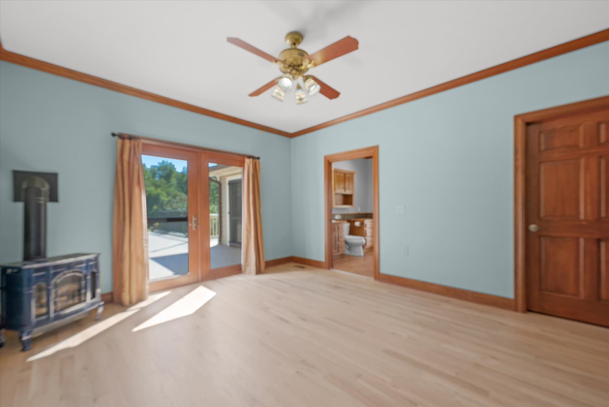 3522 Belotes Ferry Rd Property Photo 47