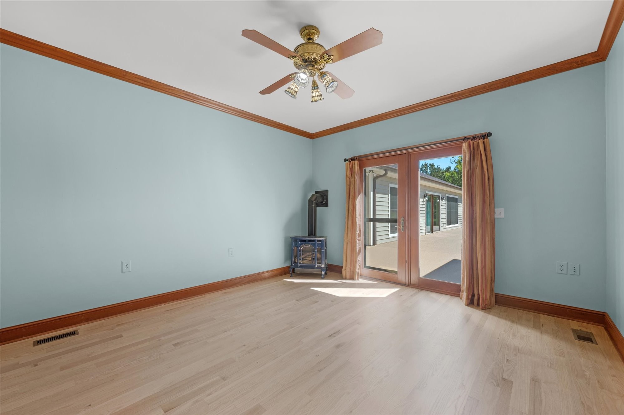 3522 Belotes Ferry Rd Property Photo 48