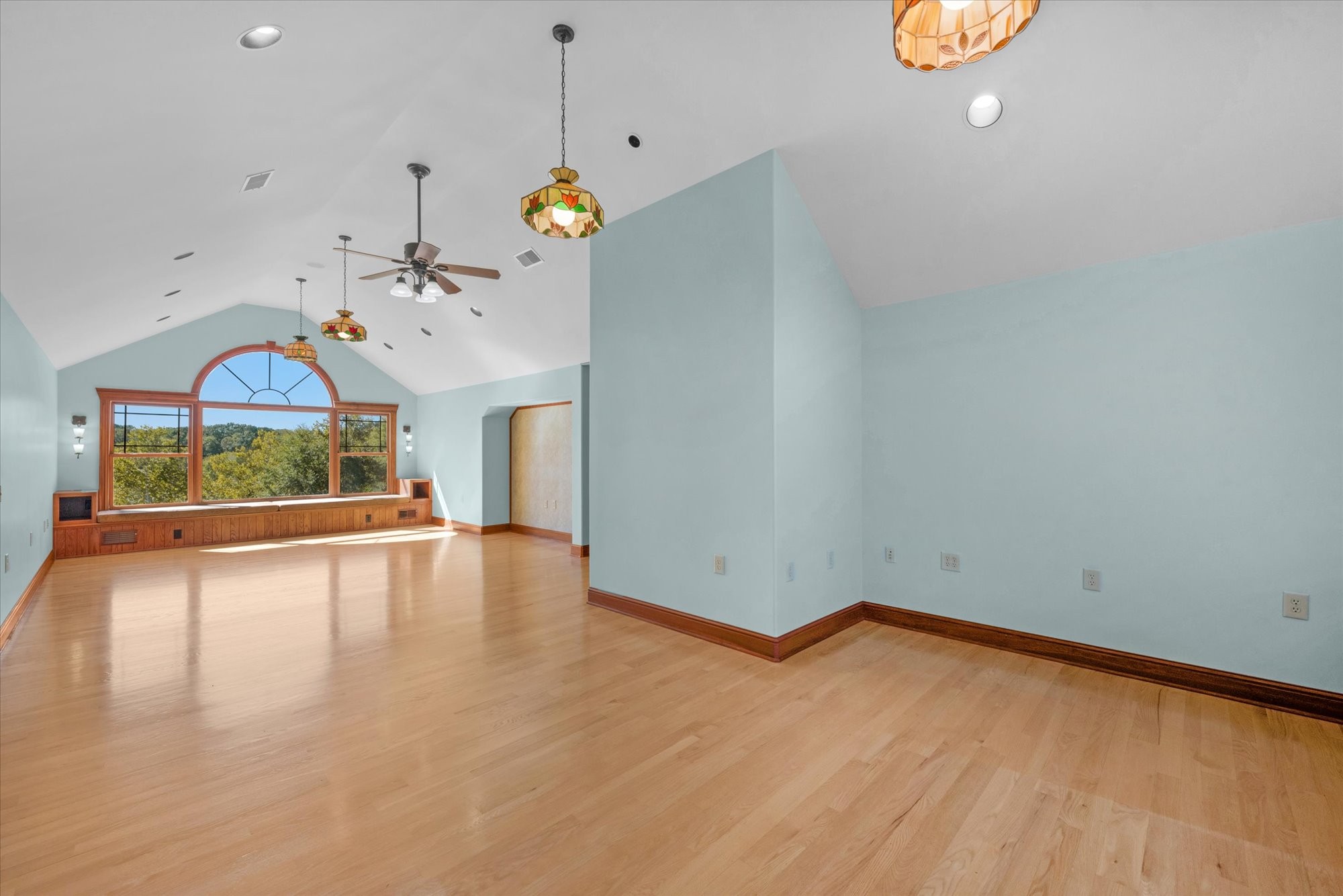 3522 Belotes Ferry Rd Property Photo 63
