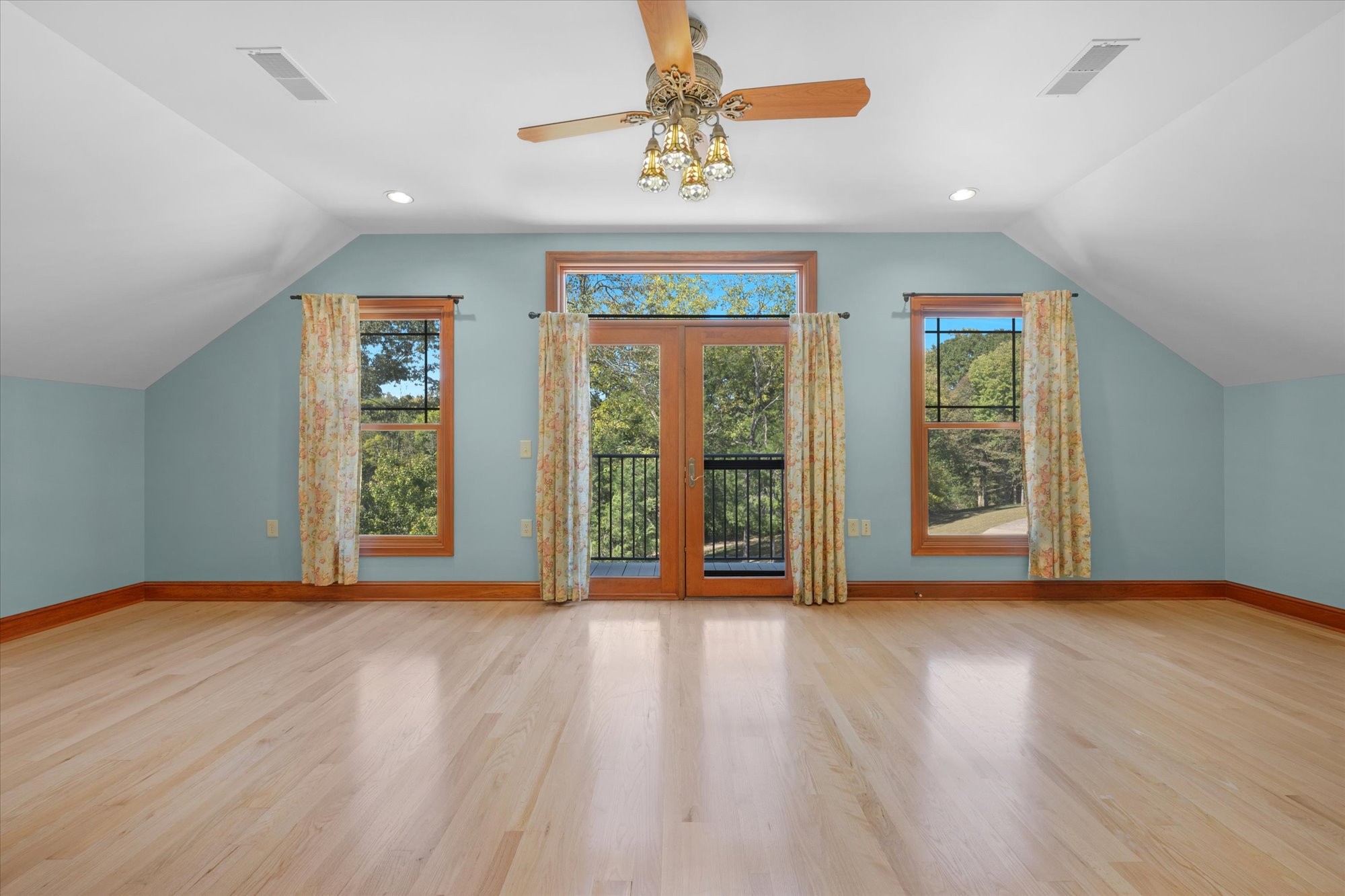 3522 Belotes Ferry Rd Property Photo 67