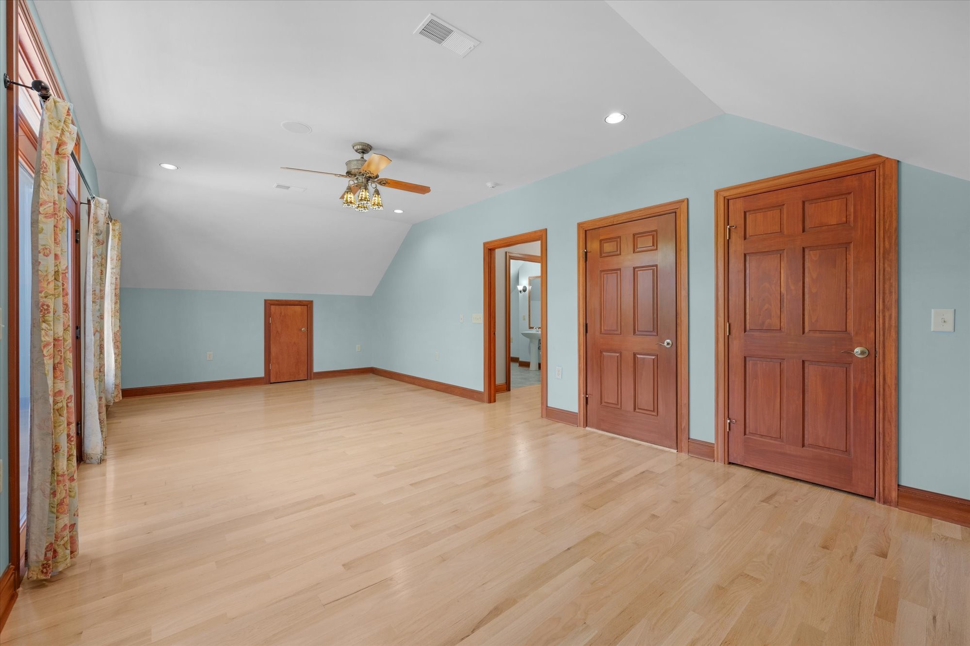 3522 Belotes Ferry Rd Property Photo 68