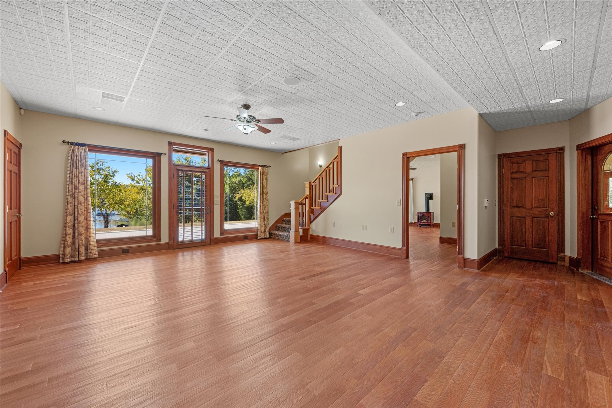 3522 Belotes Ferry Rd Property Photo 78