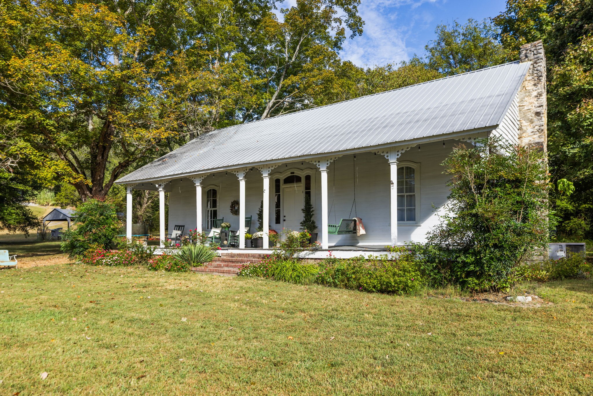 6040 Hwy 438 W Property Photo 2