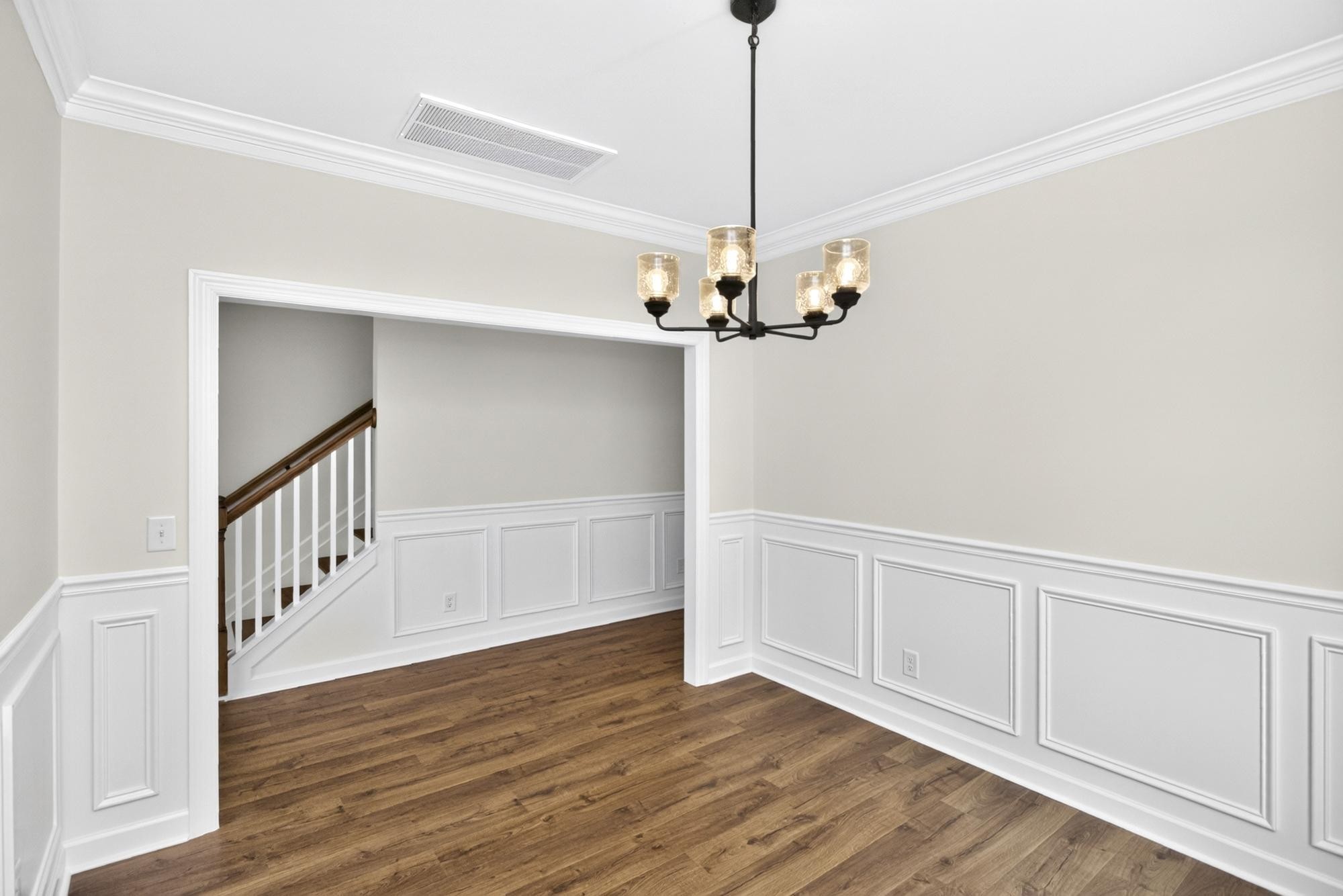 5016 Salient Dr Property Photo 8