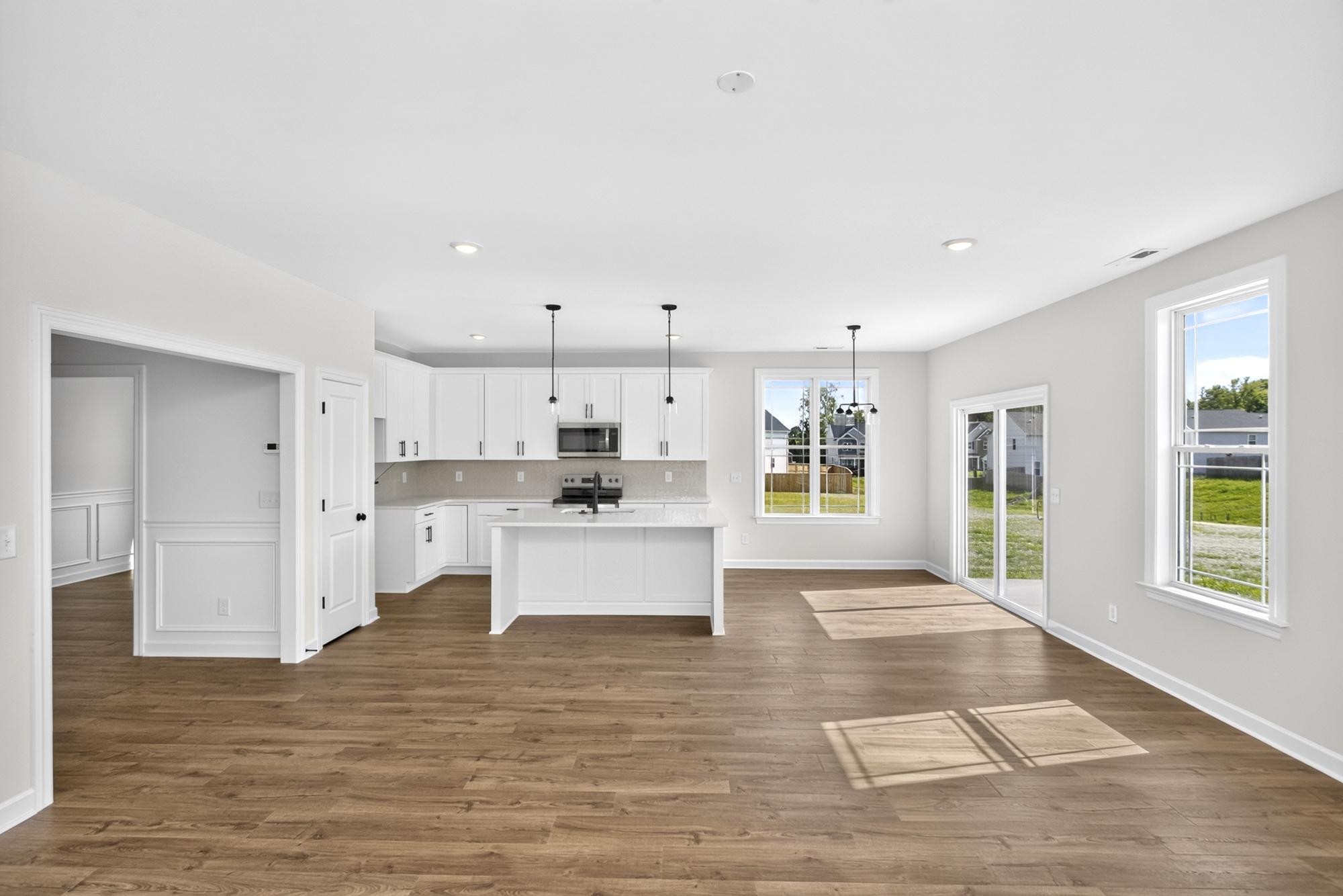 5016 Salient Dr Property Photo 15