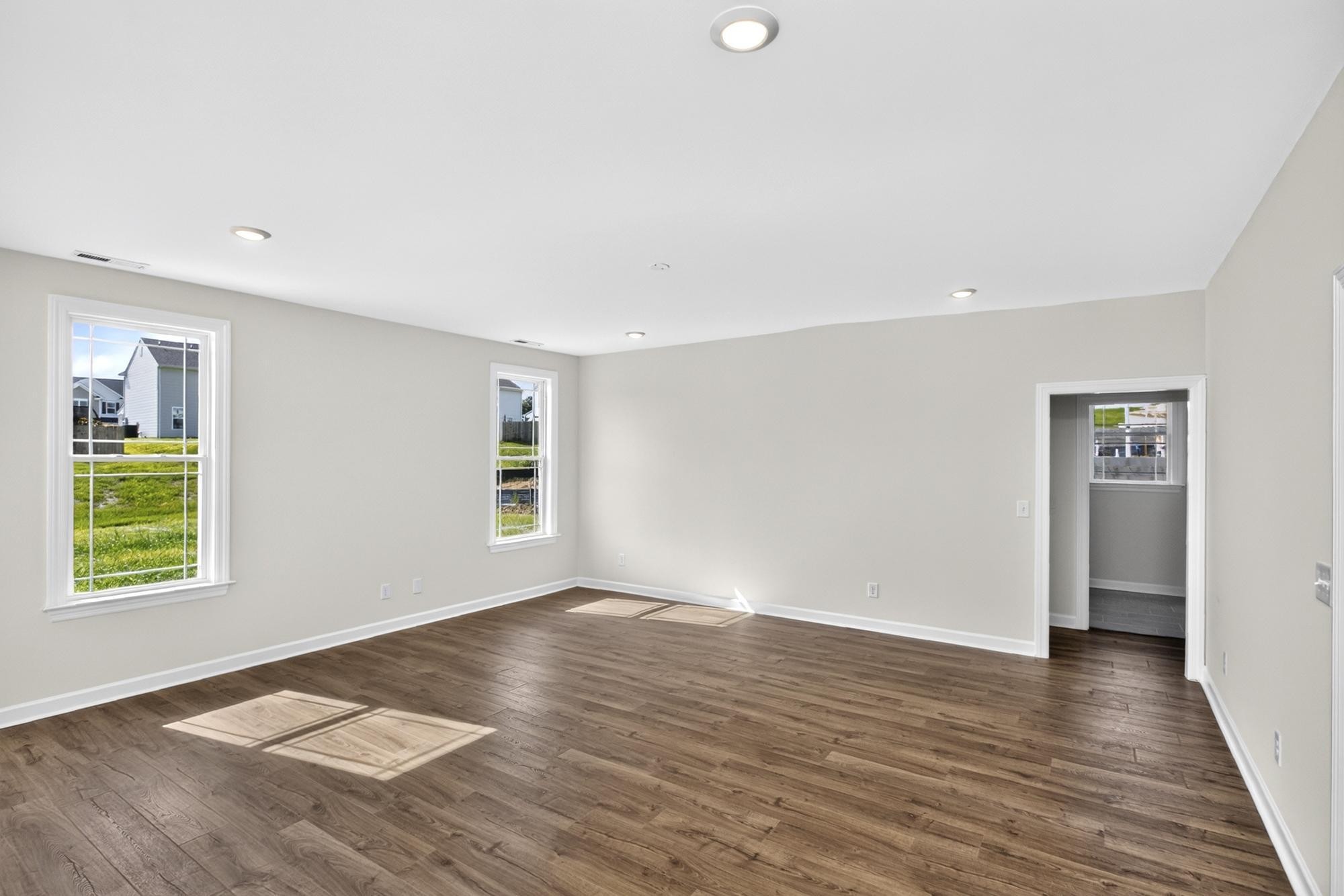 5016 Salient Dr Property Photo 20