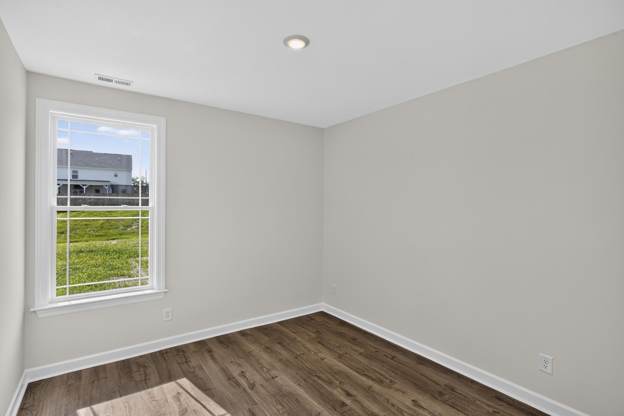 5016 Salient Dr Property Photo 21