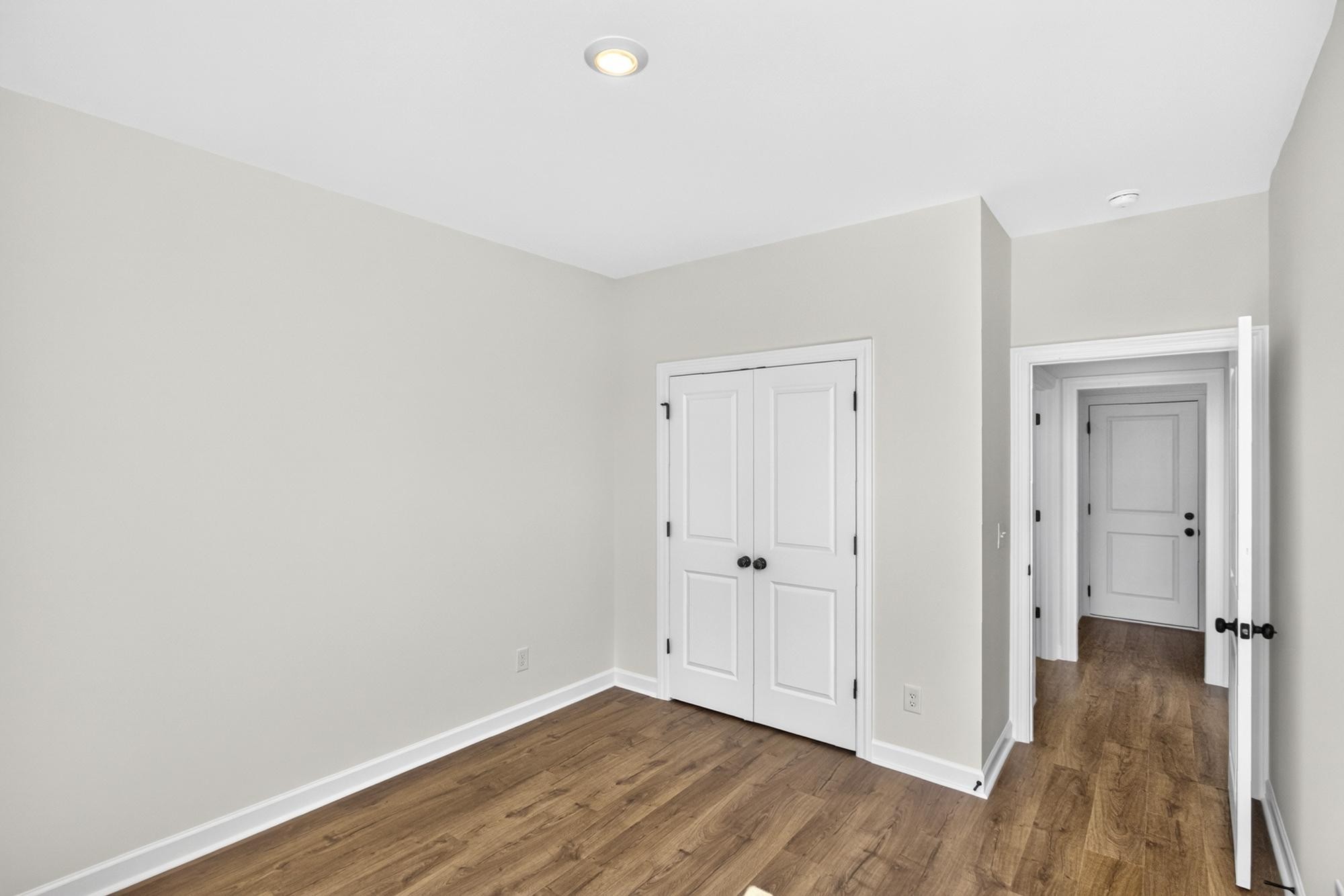 5016 Salient Dr Property Photo 22