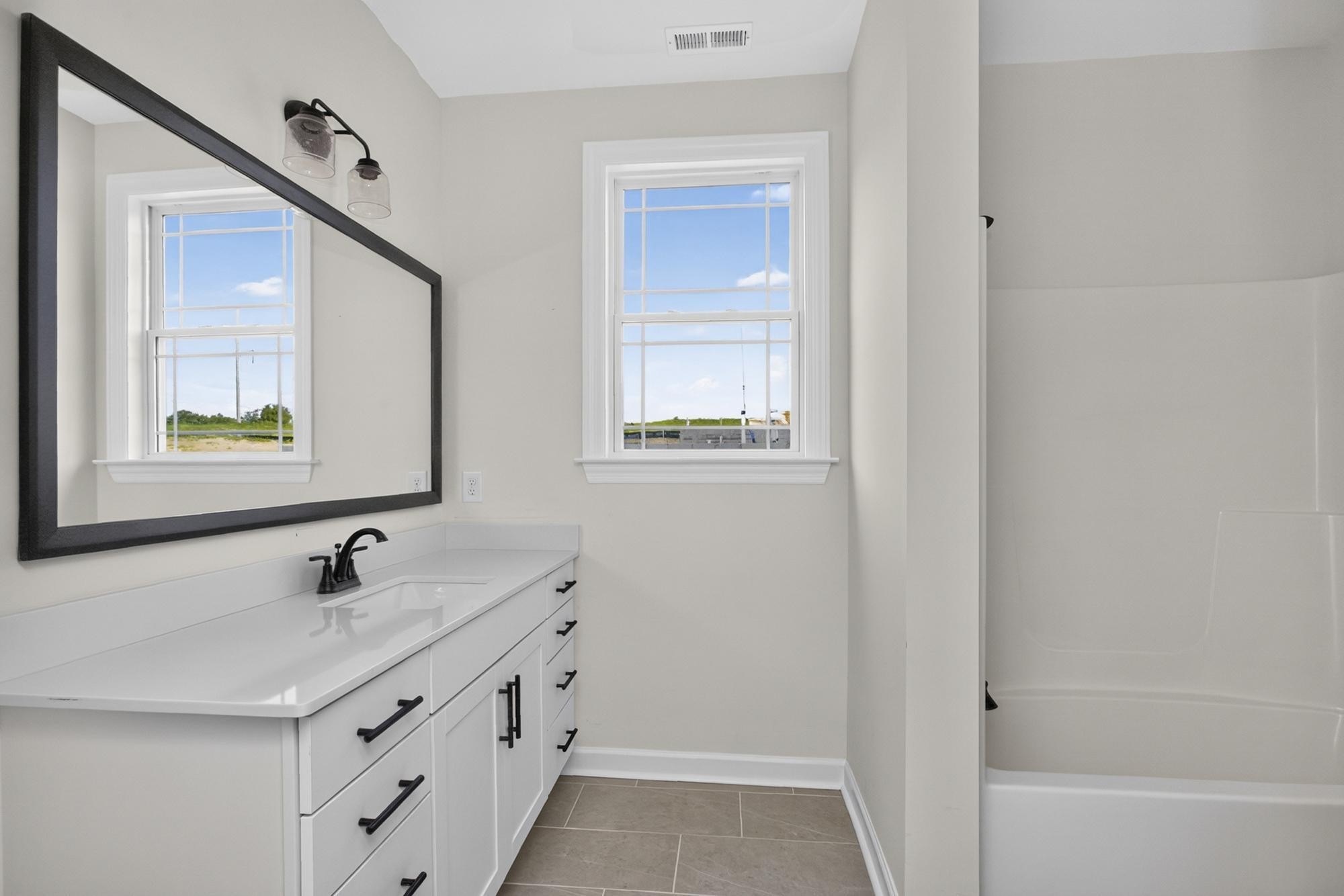 5016 Salient Dr Property Photo 23