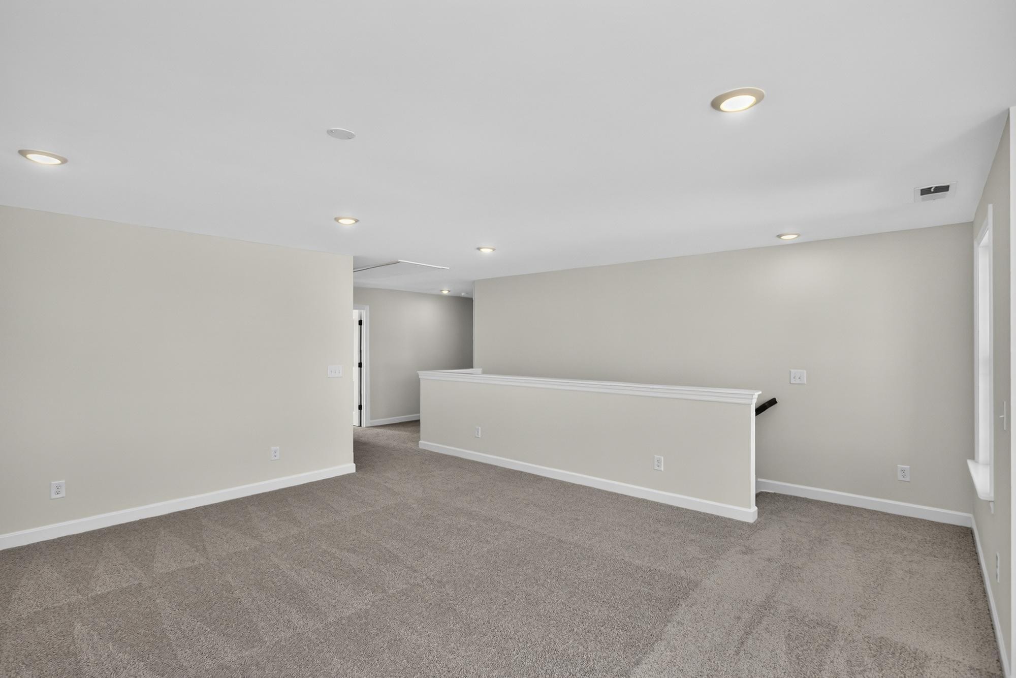 5016 Salient Dr Property Photo 28