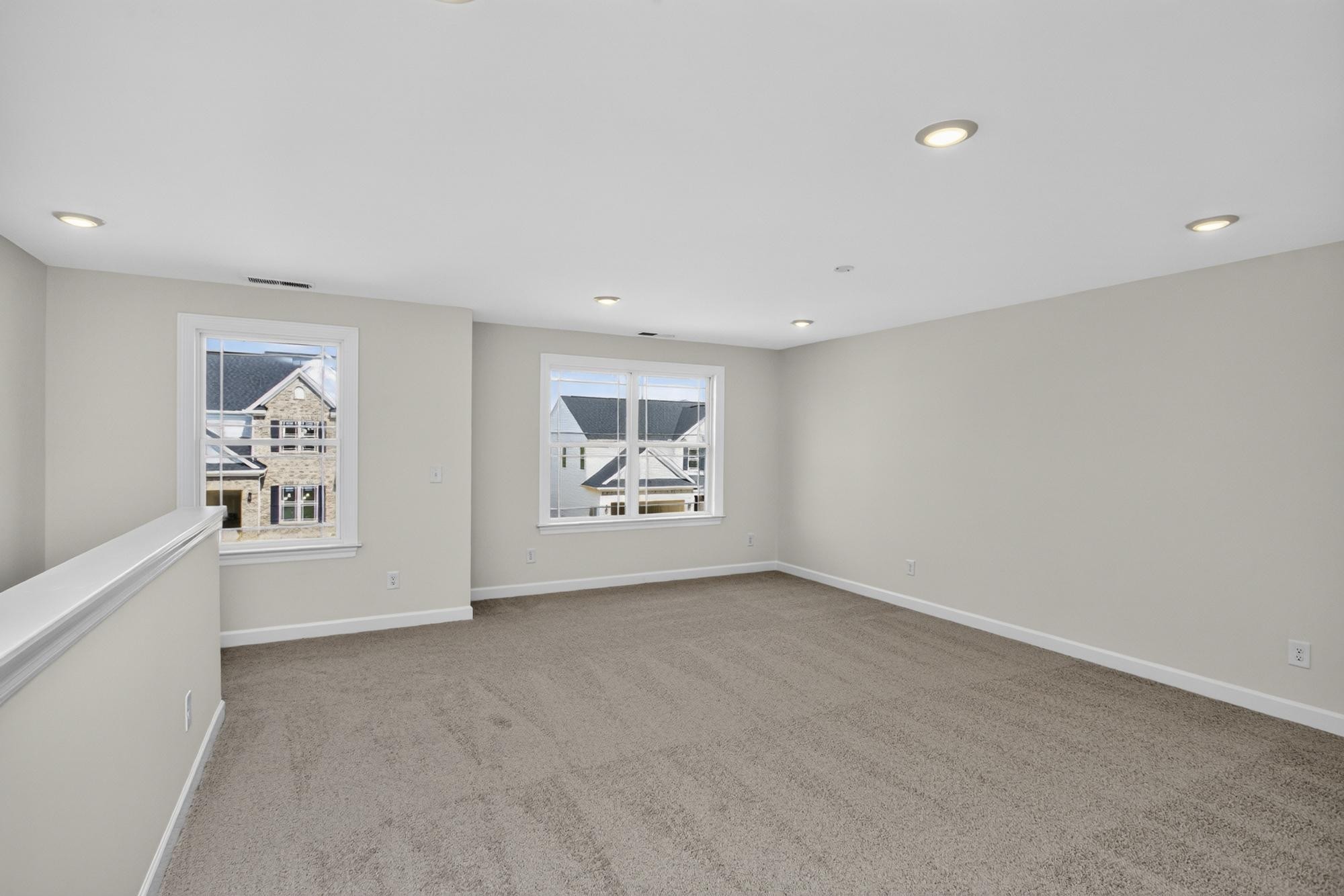 5016 Salient Dr Property Photo 37