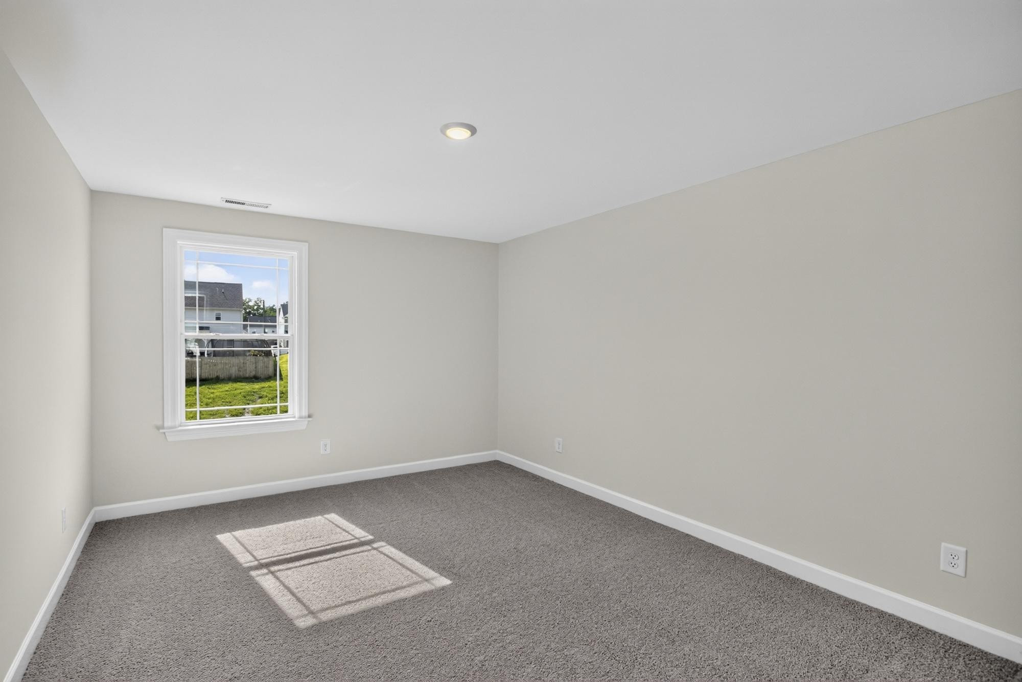 5016 Salient Dr Property Photo 40