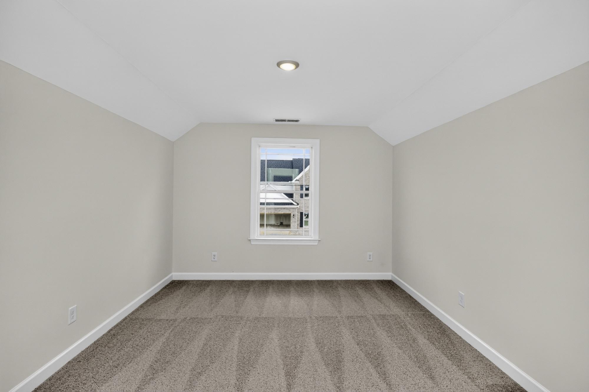 5016 Salient Dr Property Photo 44