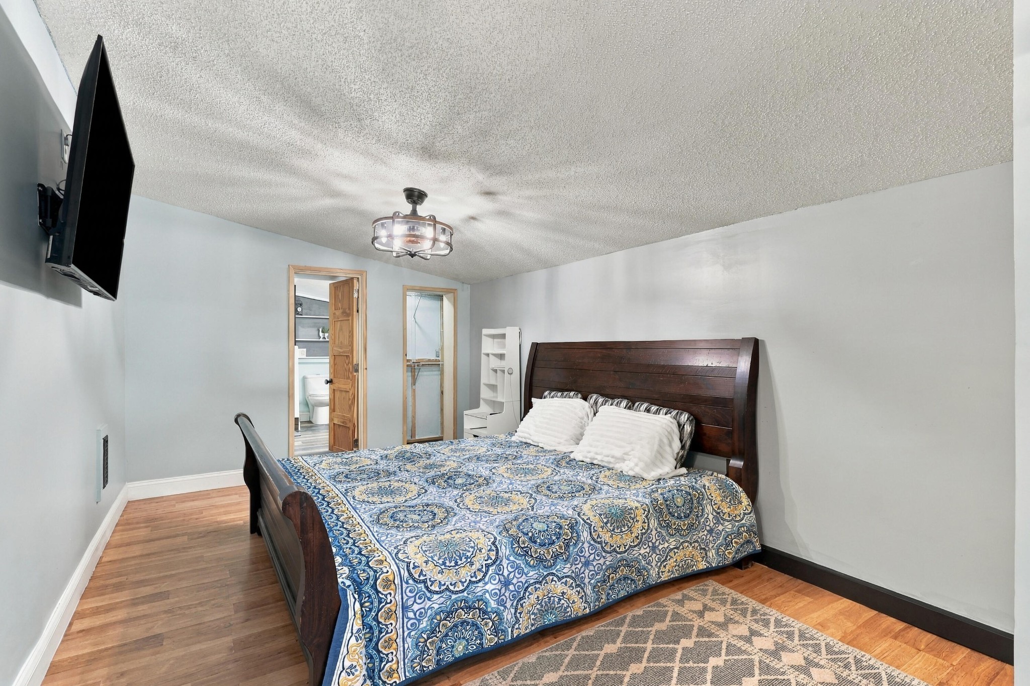9590 Valley View Highway Property Photo 12
