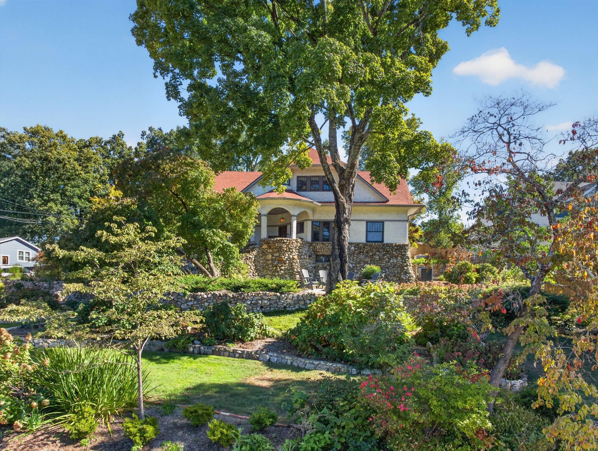 900 Mississippi Avenue Property Photo 1
