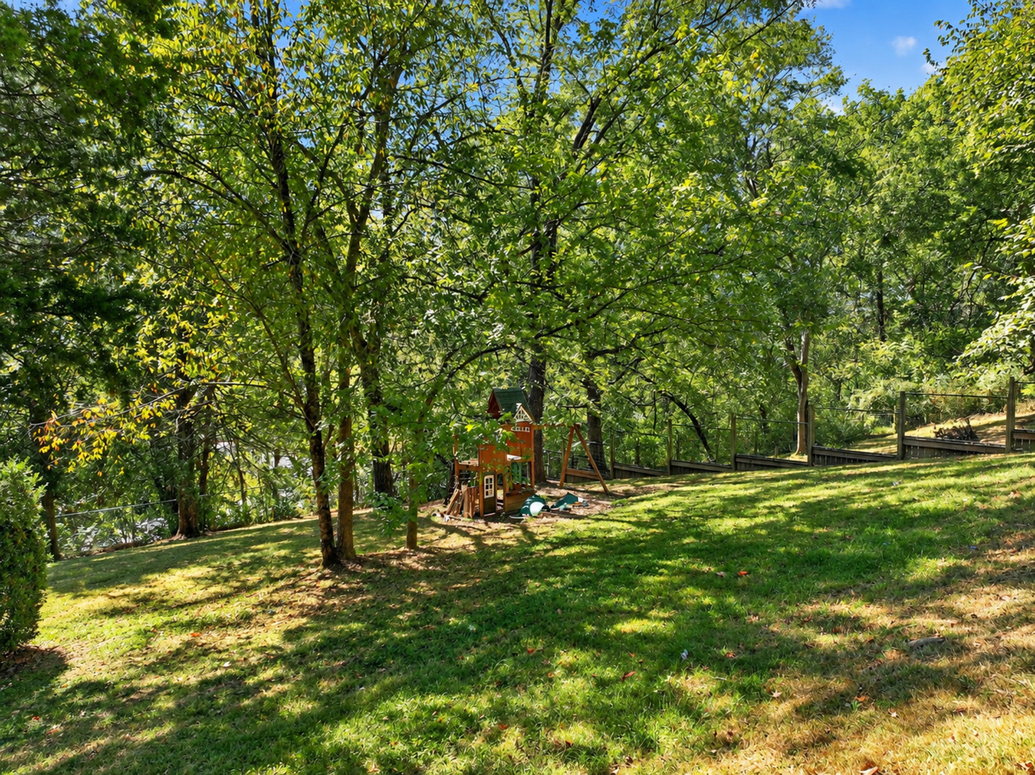 113 Aileen Ct Property Photo 34