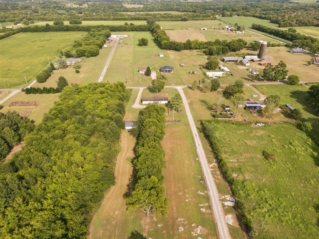 4976 Comstock Rd Property Photo 2