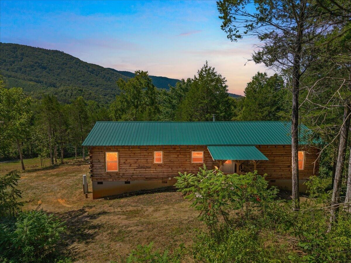 239 County Road 468 Property Photo 1