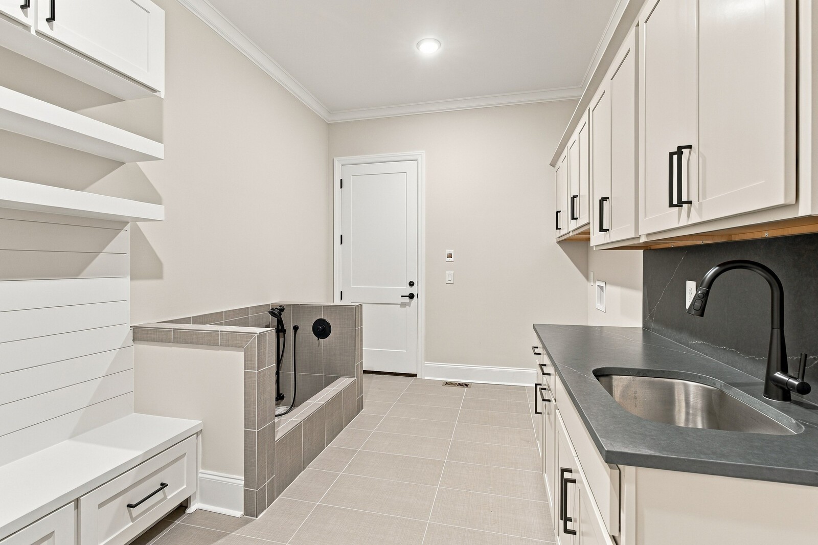1839 Dartmouth Dr Property Photo 22