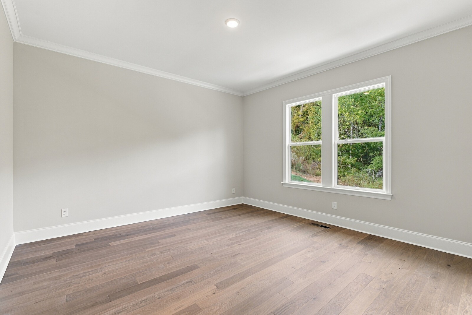 1839 Dartmouth Dr Property Photo 33