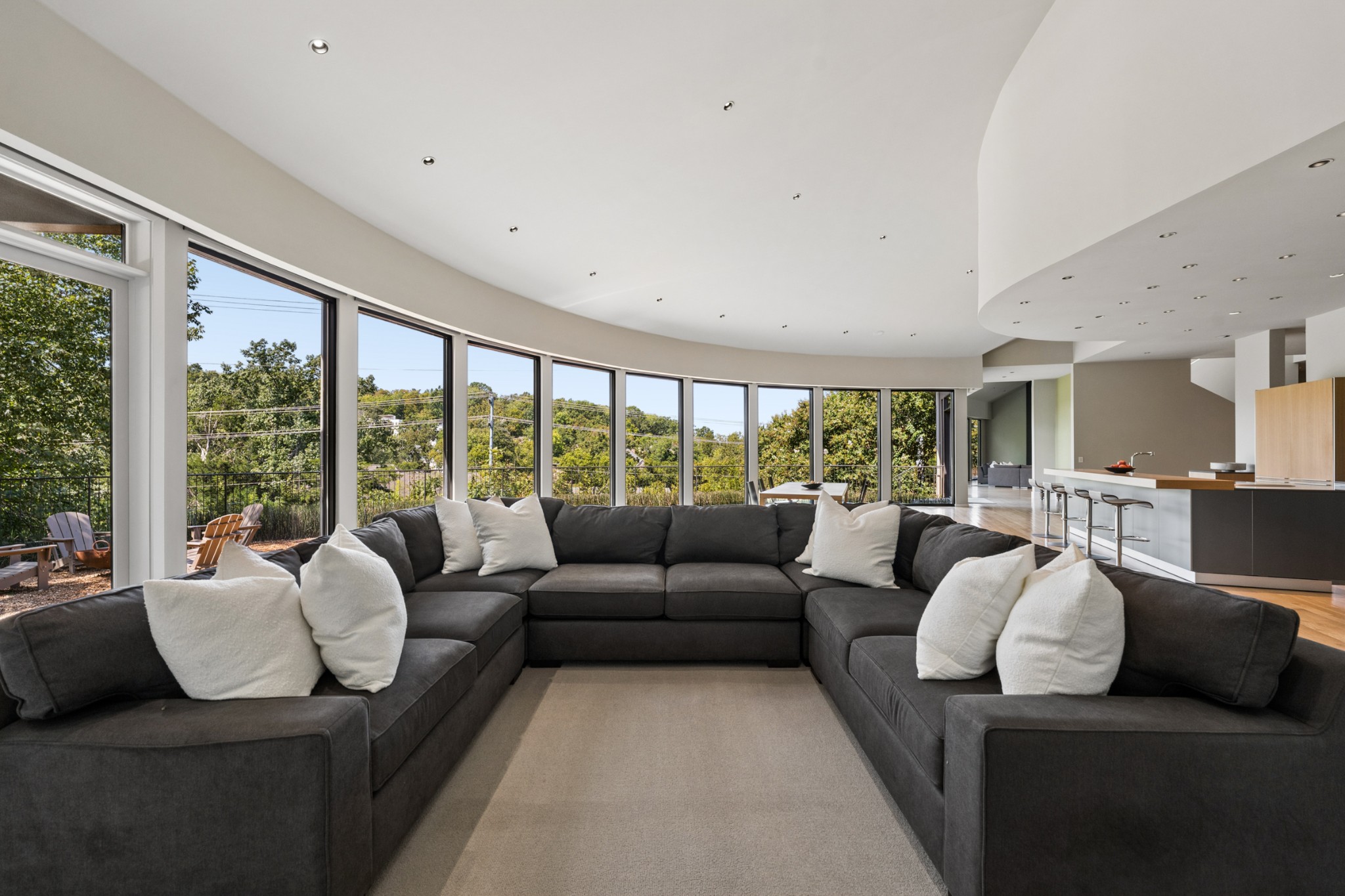 26 Inveraray, S Property Photo 7