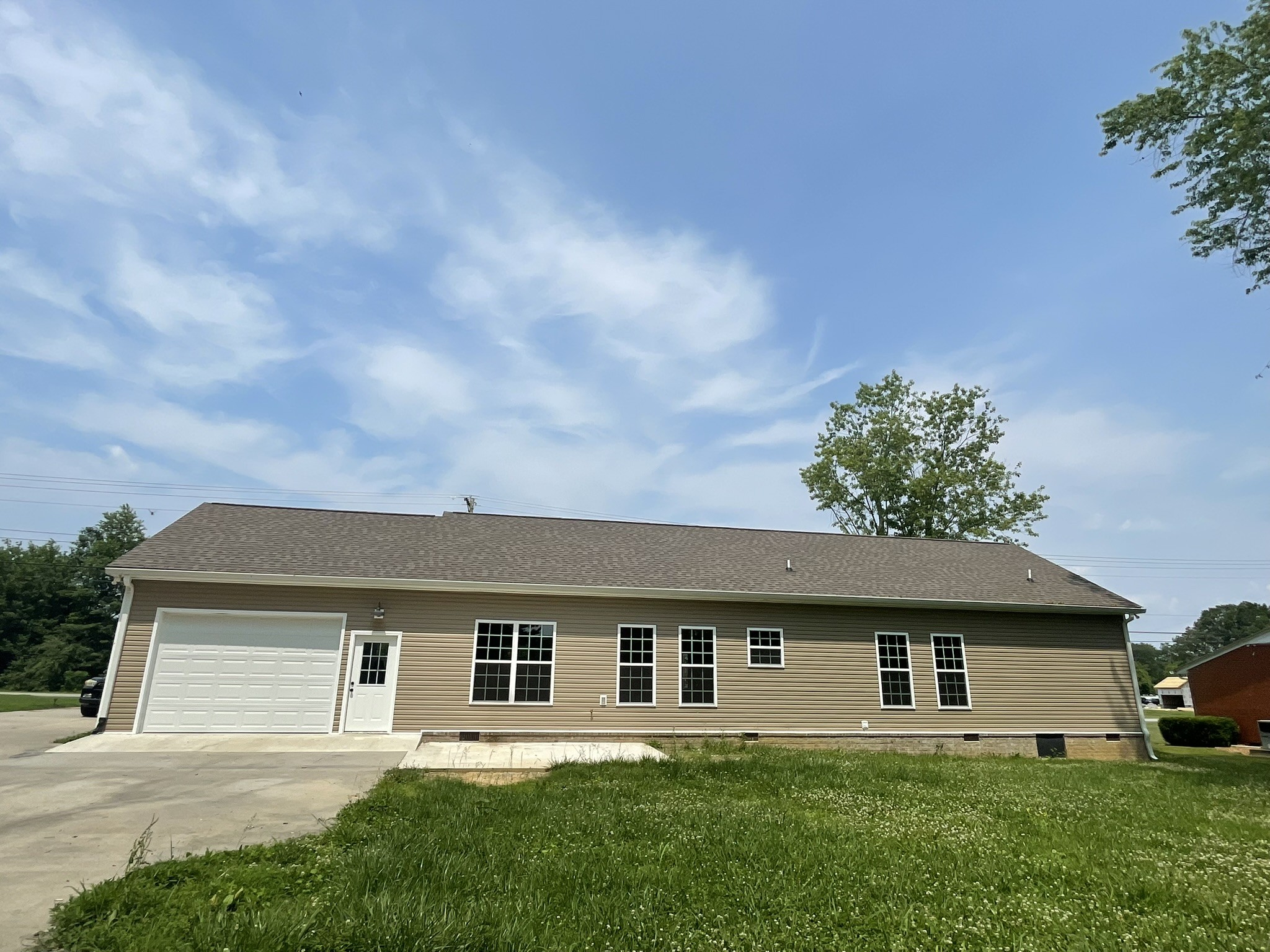 1406 Old Estill Springs Rd Property Photo 3
