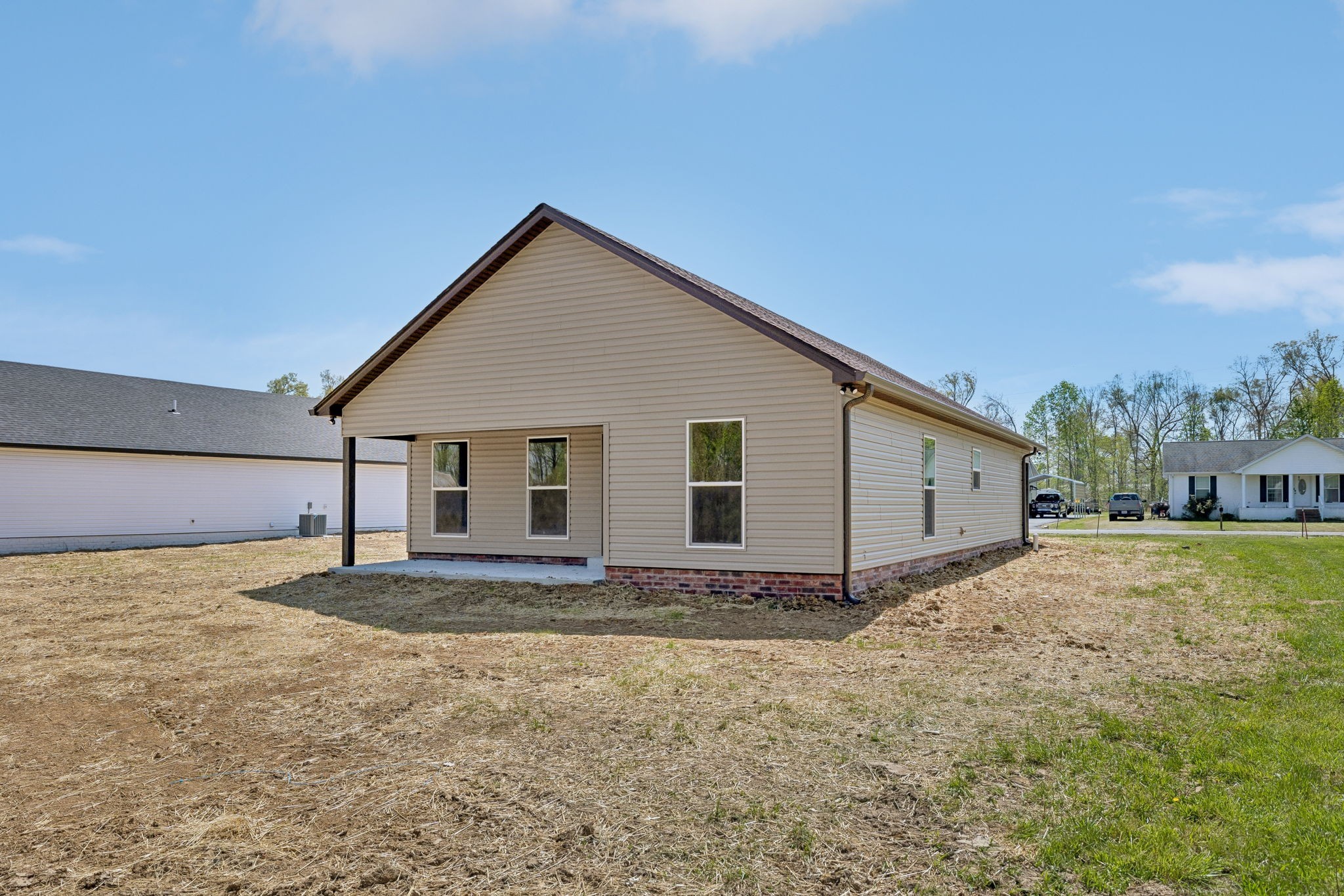 242 Green Meadow Dr Property Photo 34