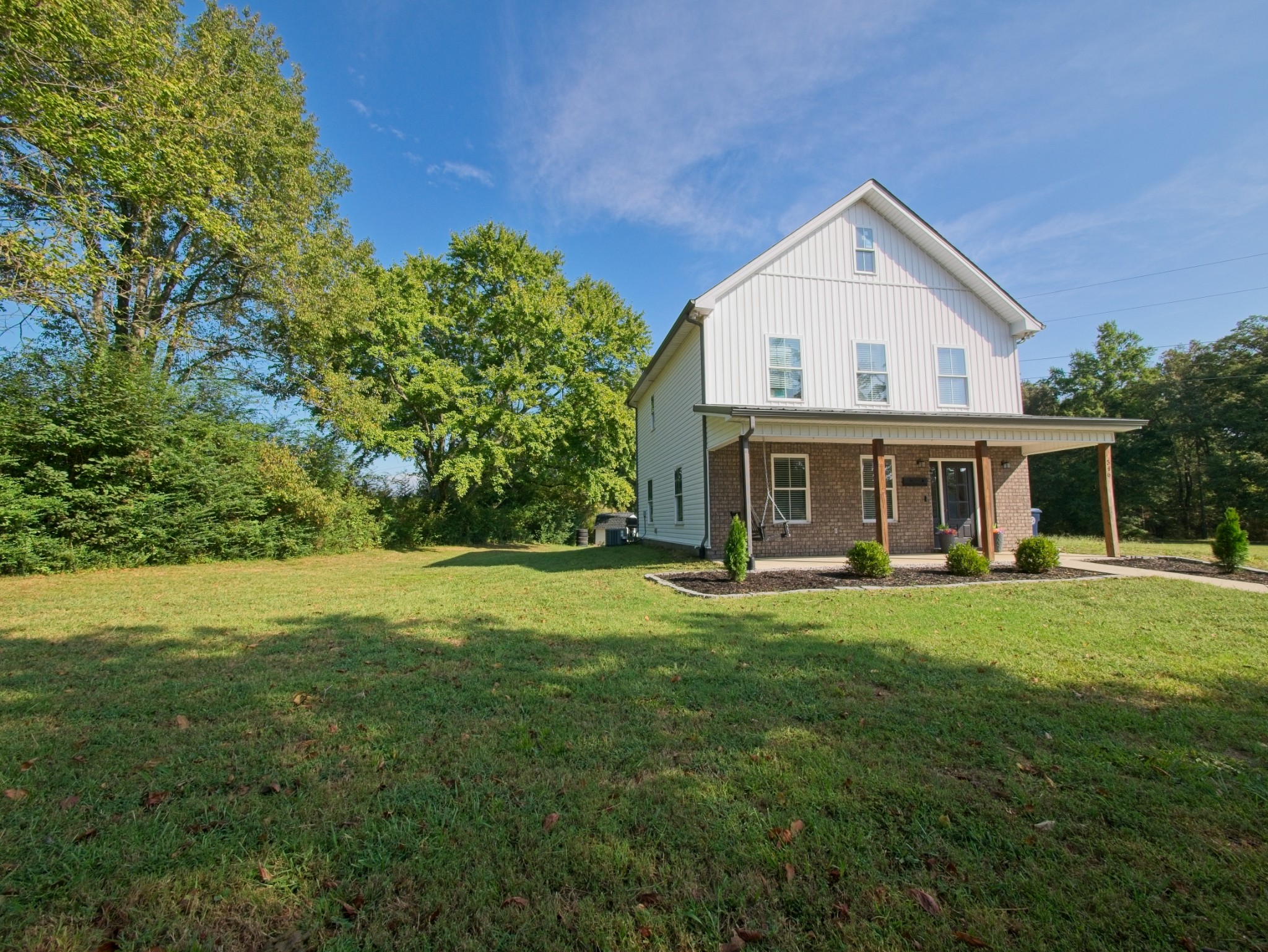 546 Green Meadow Dr Property Photo 3