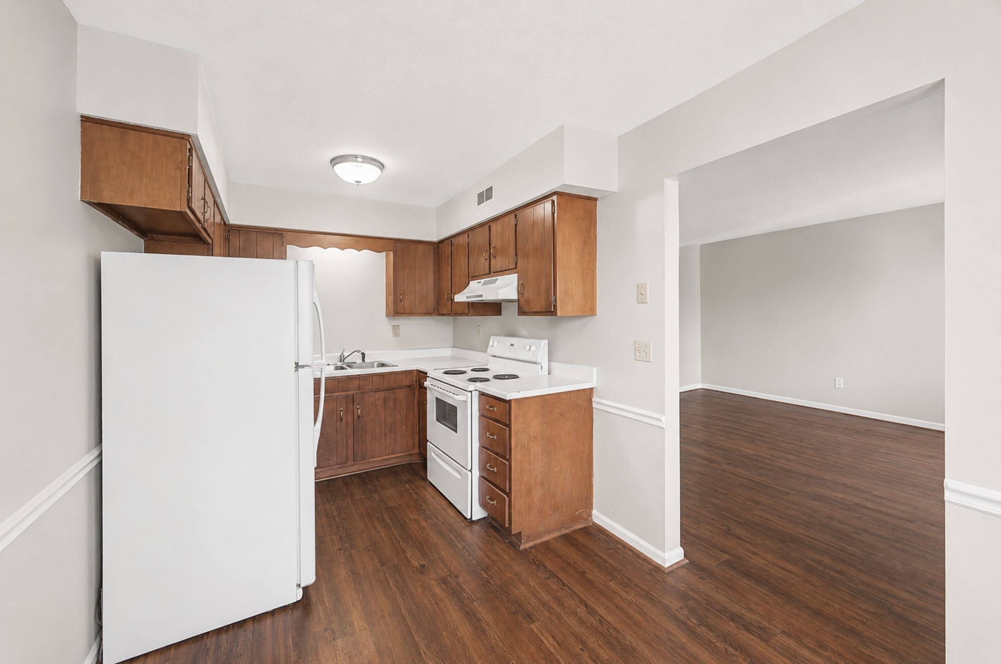 2121 Fairfax Ave Property Photo 12