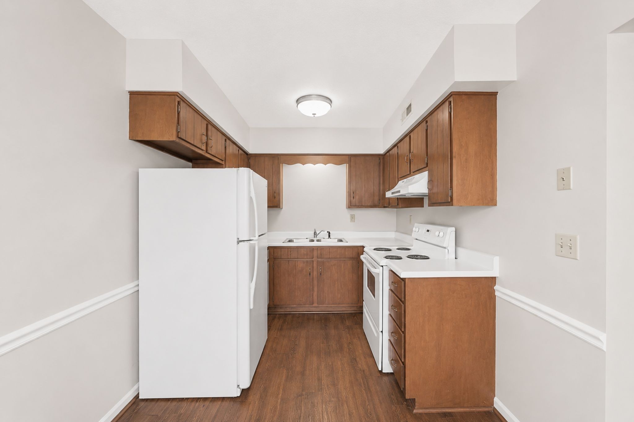 2121 Fairfax Ave Property Photo 13
